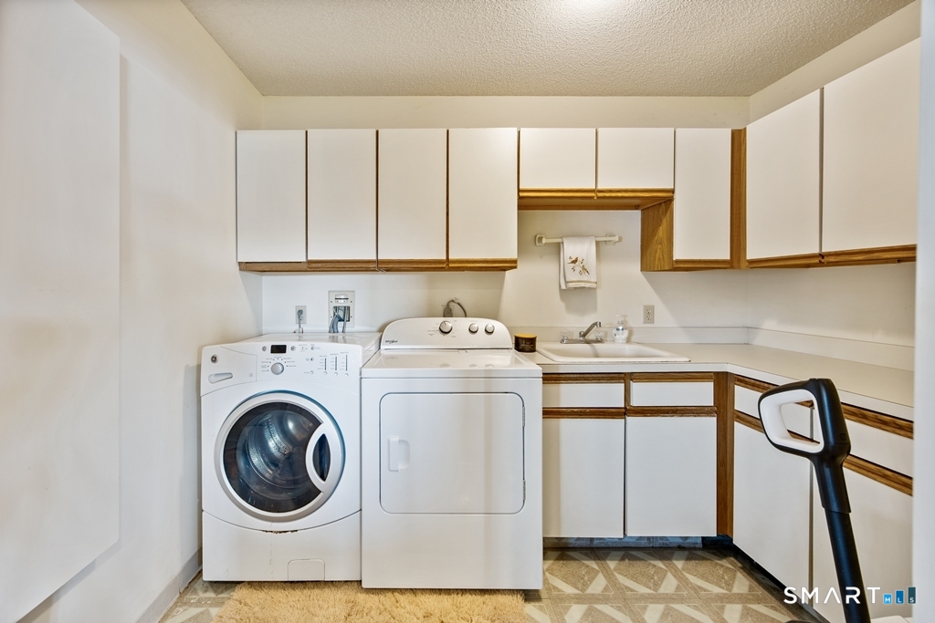 12 Spindle Hill Road Unit: 6H