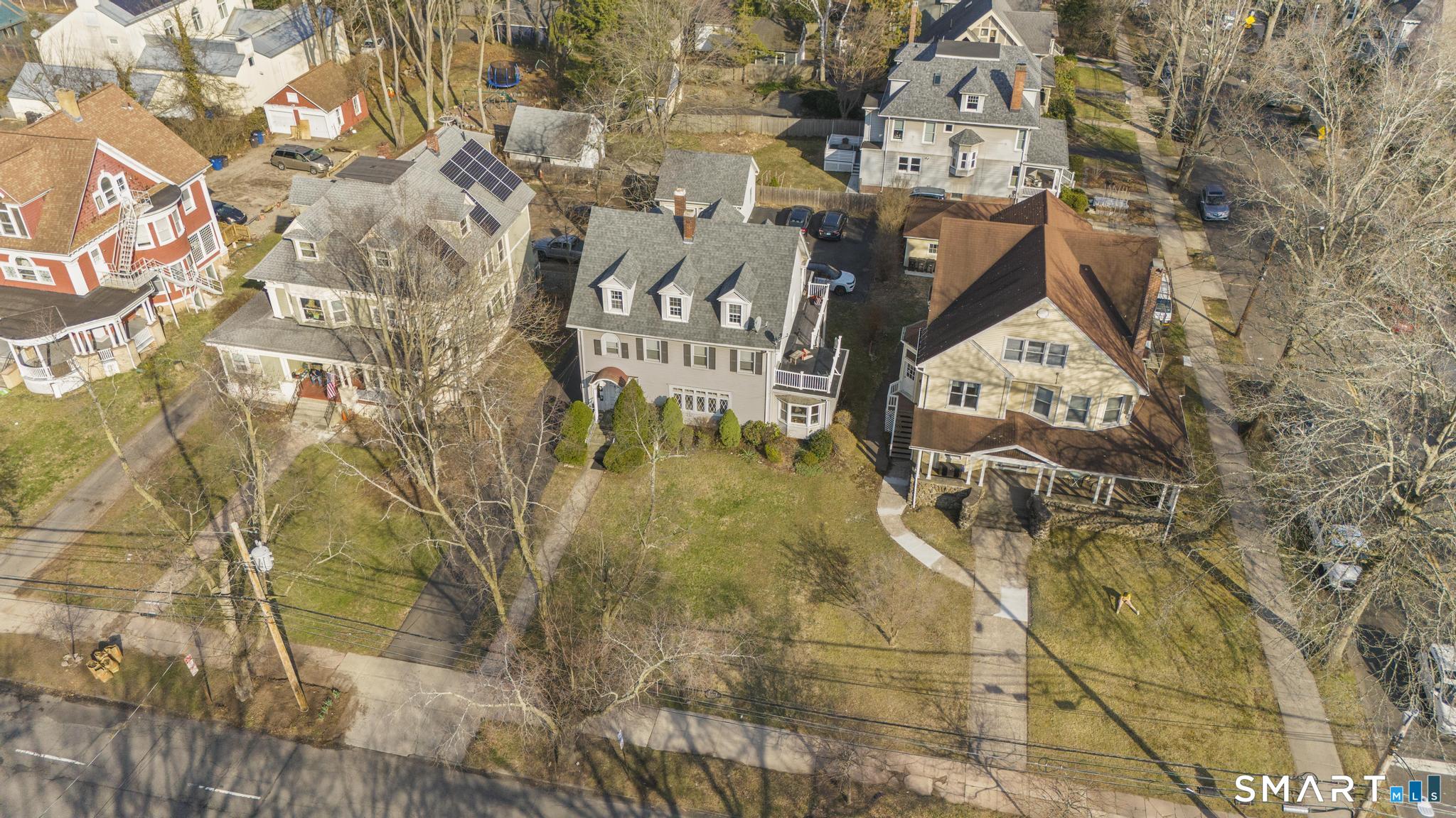 525 Whitney Avenue