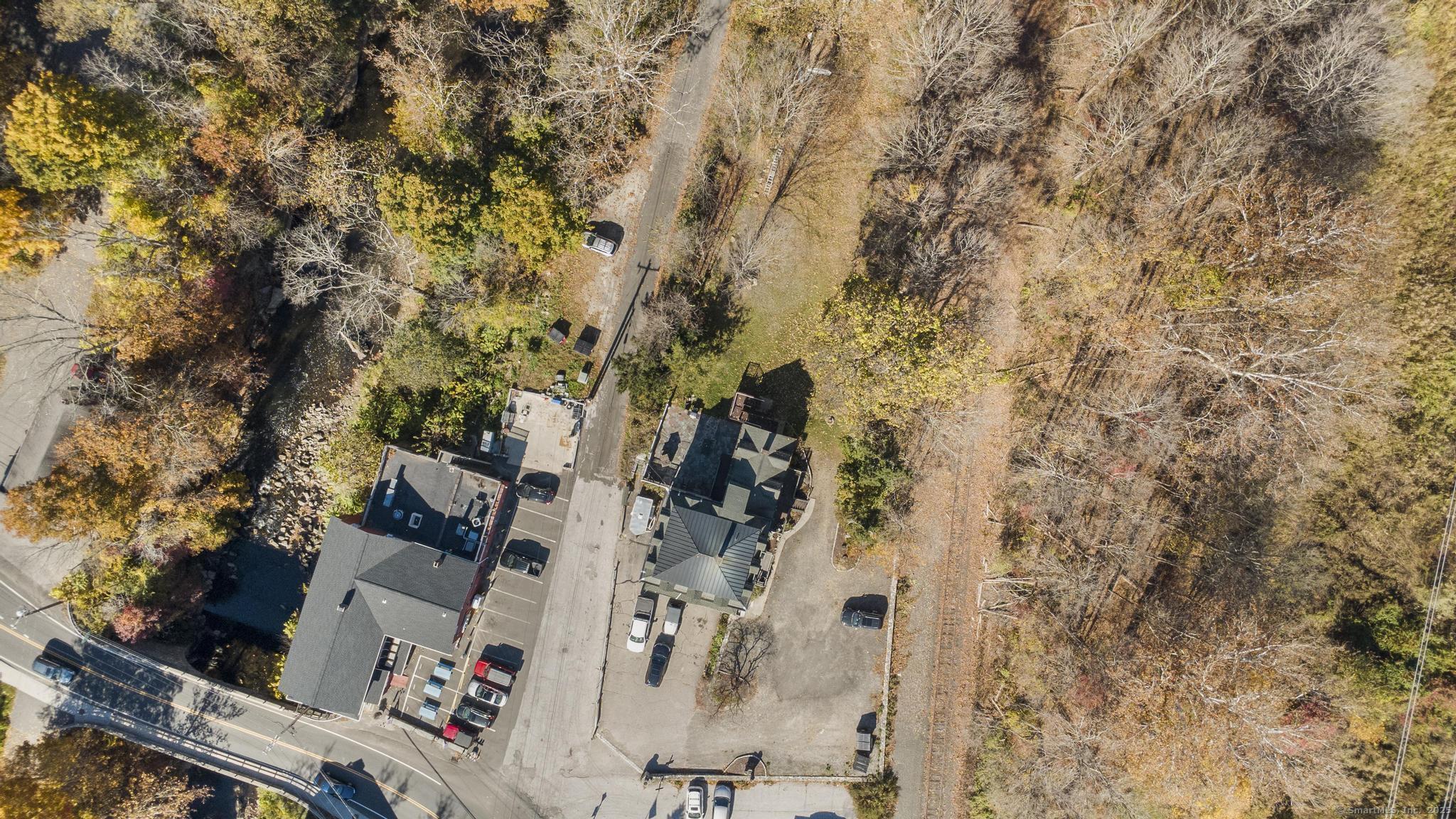 1 Tucks Road
