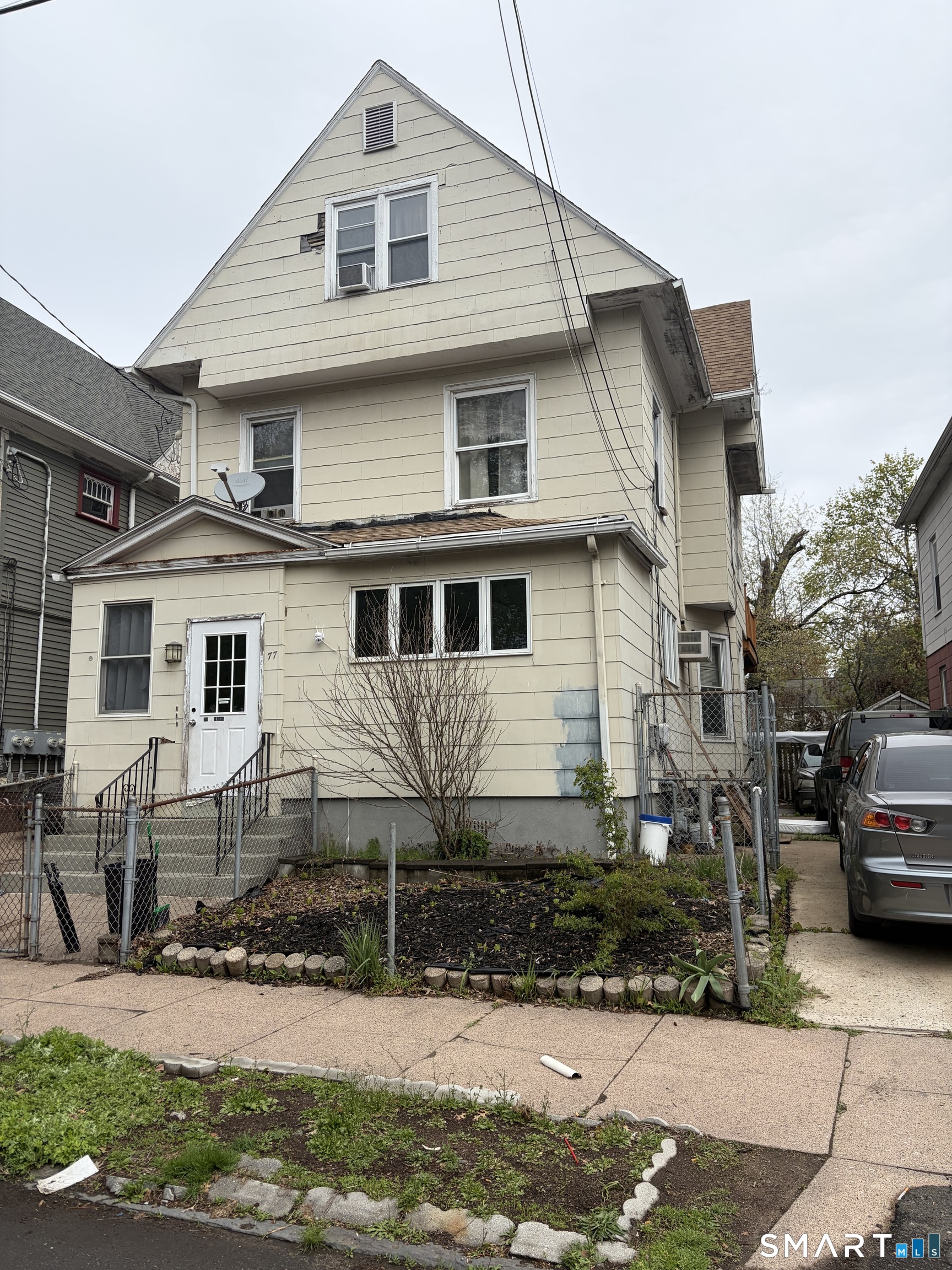 77 Gibbs Street