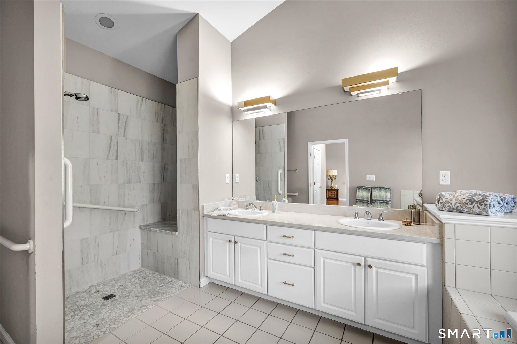 36 Bay Hill Drive 36