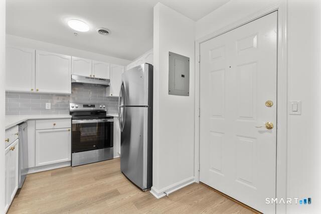 468 Main Street 207