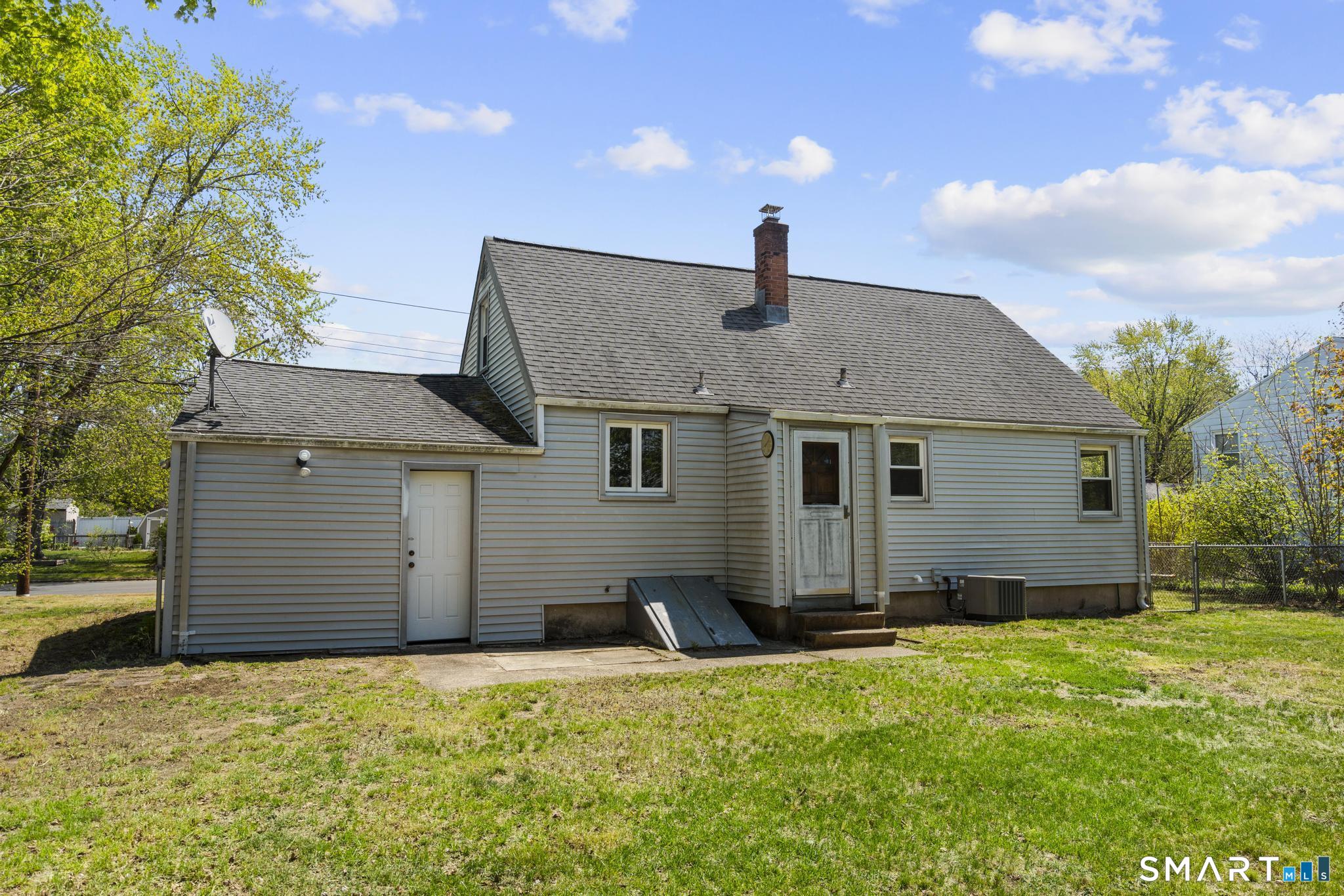 4 Bowen Road