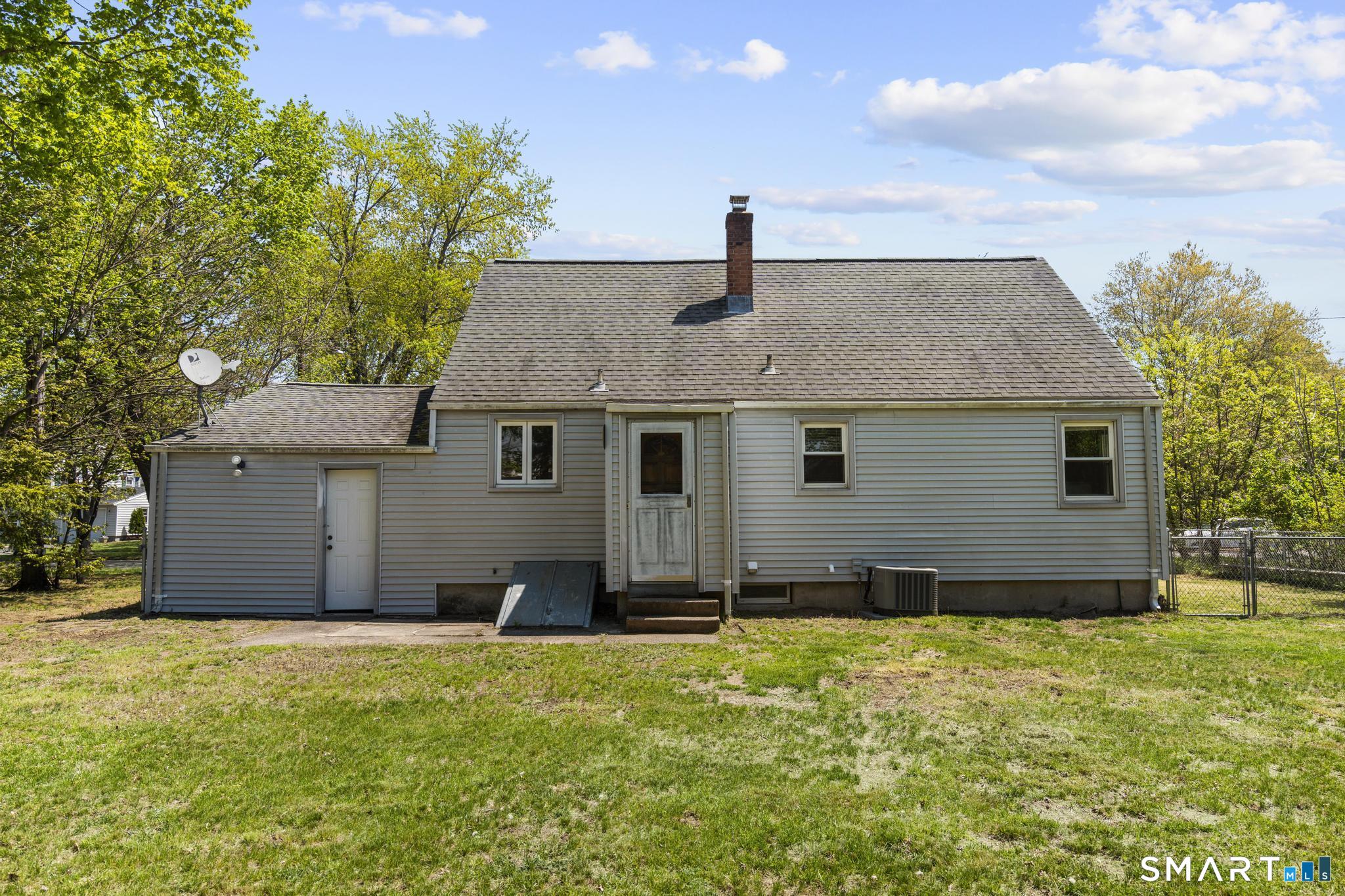 4 Bowen Road