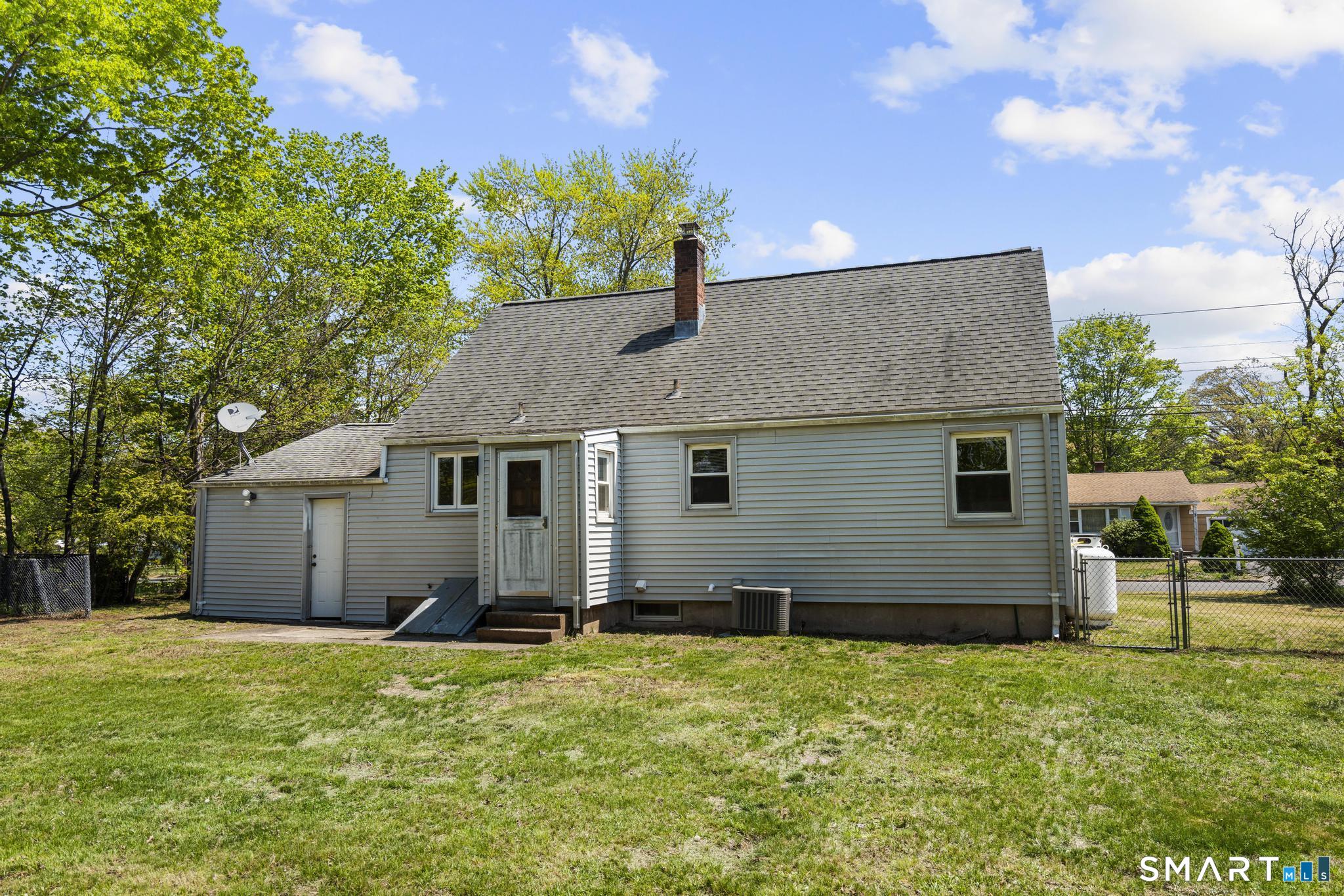 4 Bowen Road