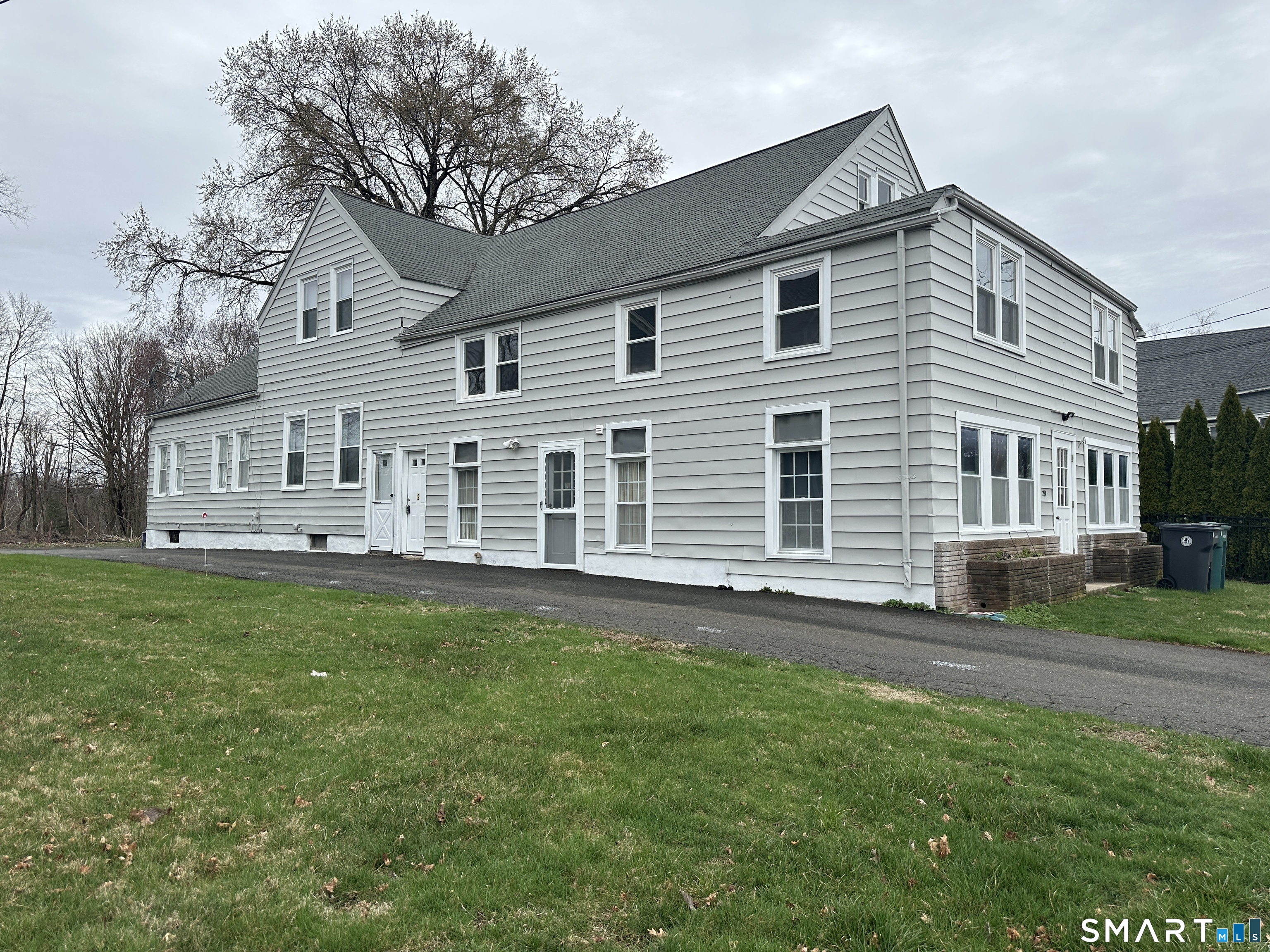 291 Maple Avenue 2