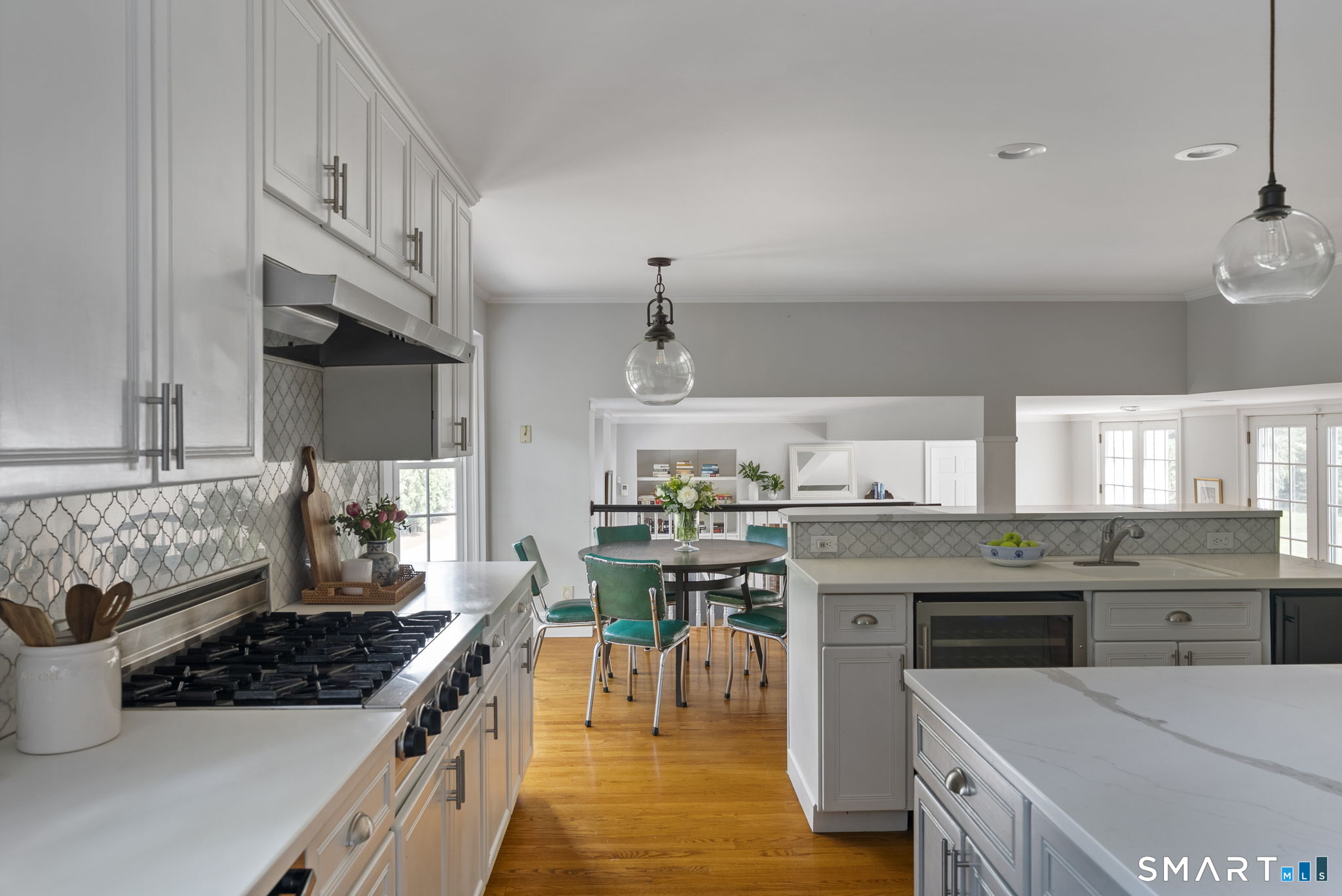10 Colony Road
