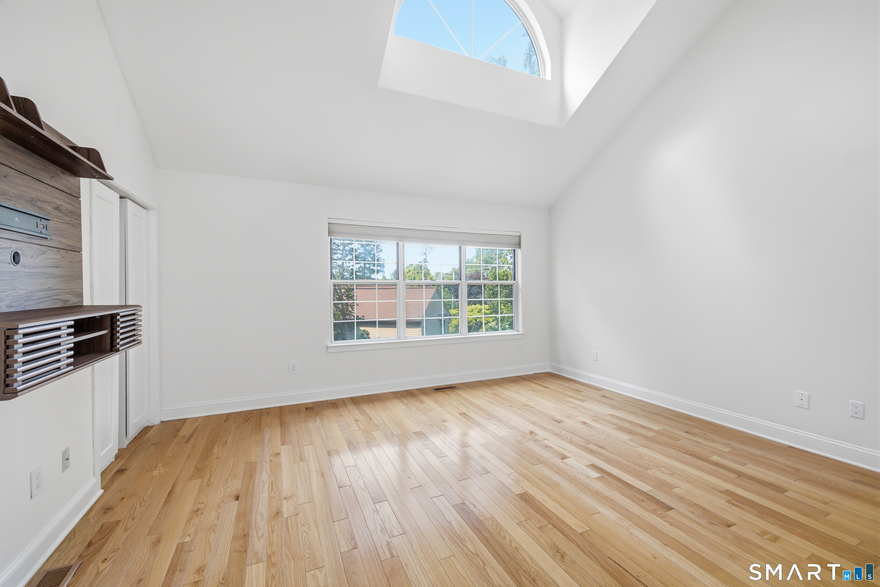 124 Hope Street B