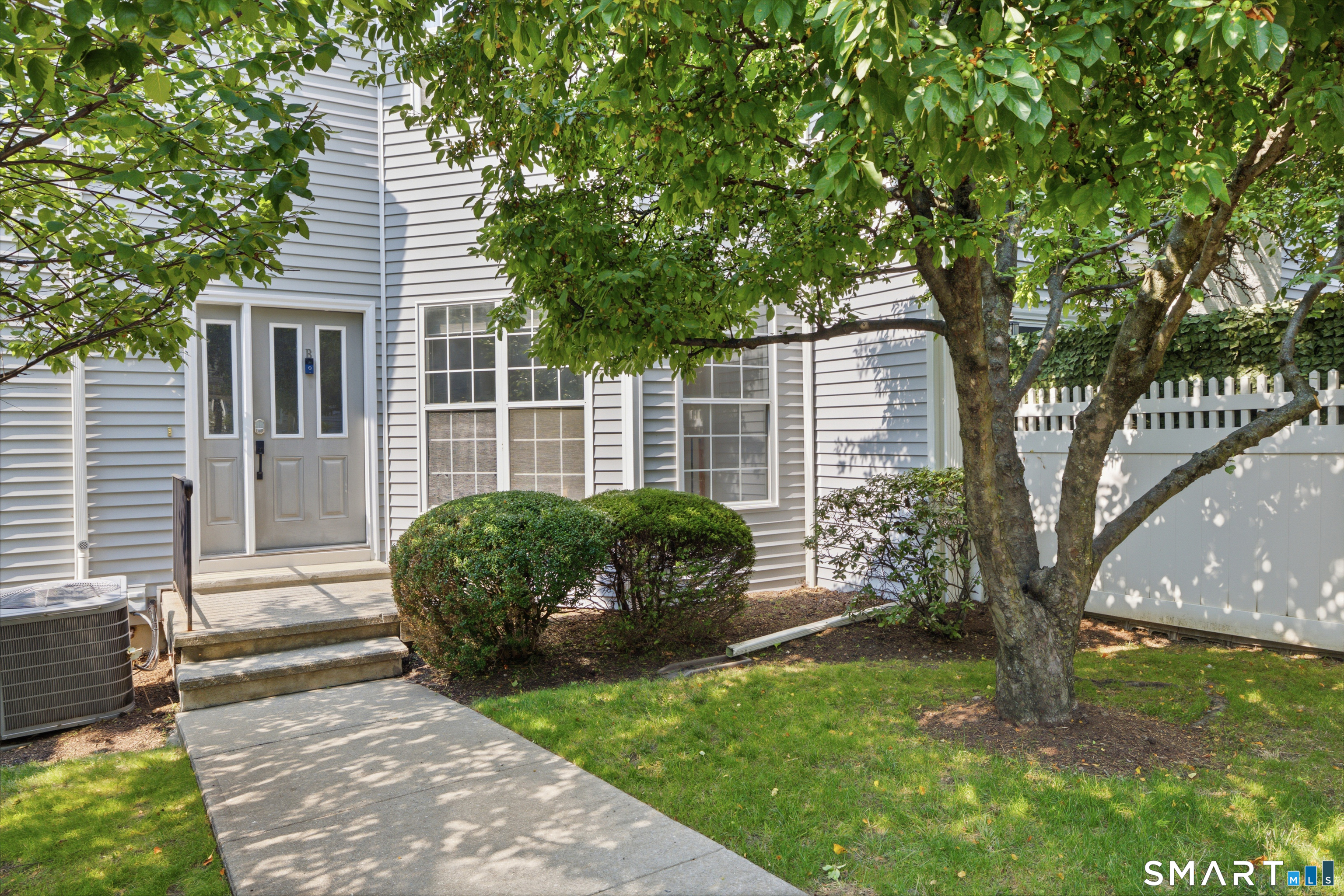 124 Hope Street B