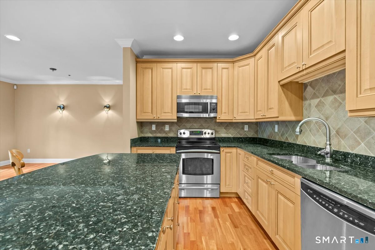 1280 Asylum Avenue 2B