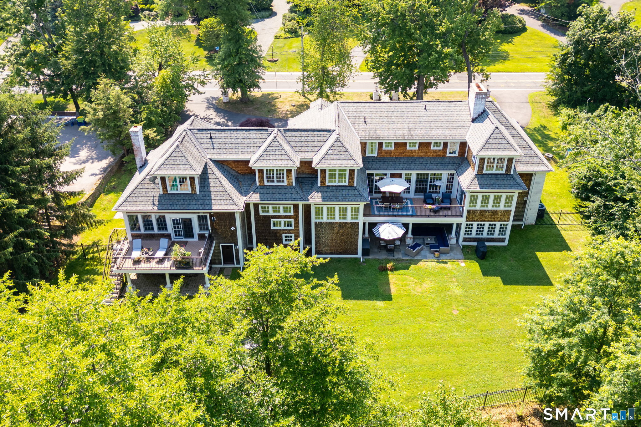 82 Ledyard Road