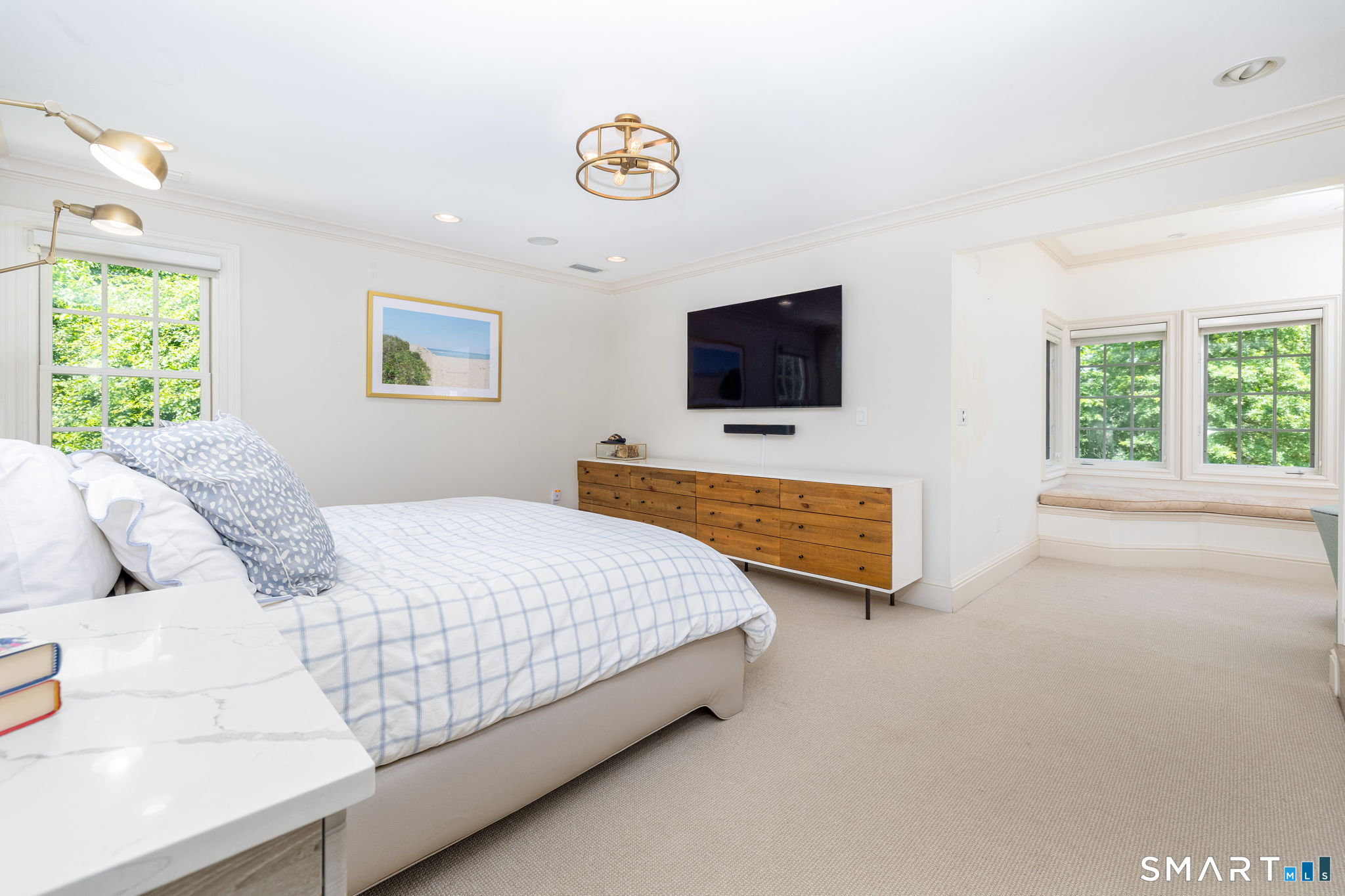 82 Ledyard Road