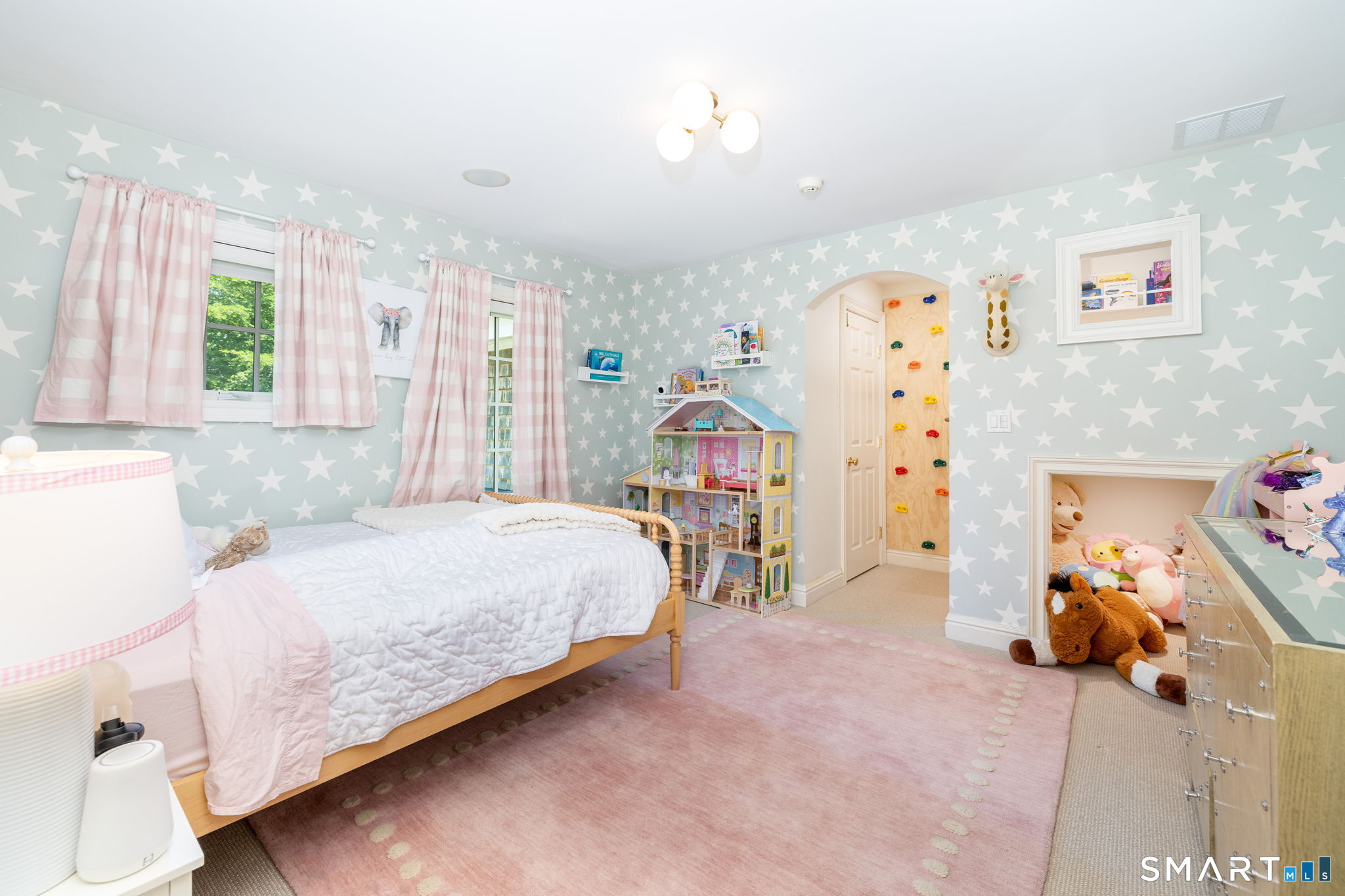 82 Ledyard Road