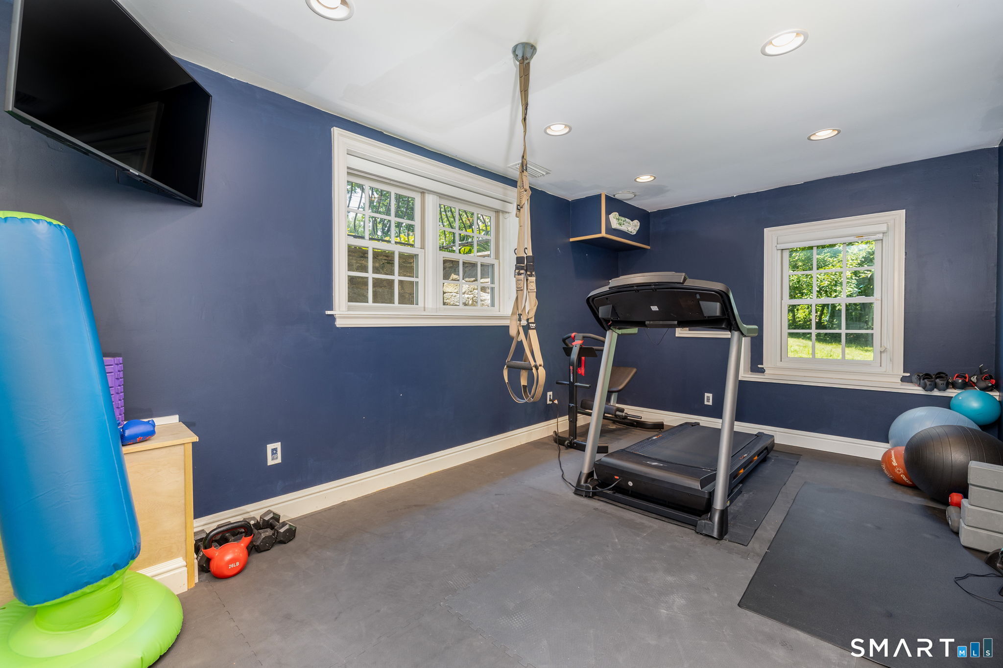 82 Ledyard Road