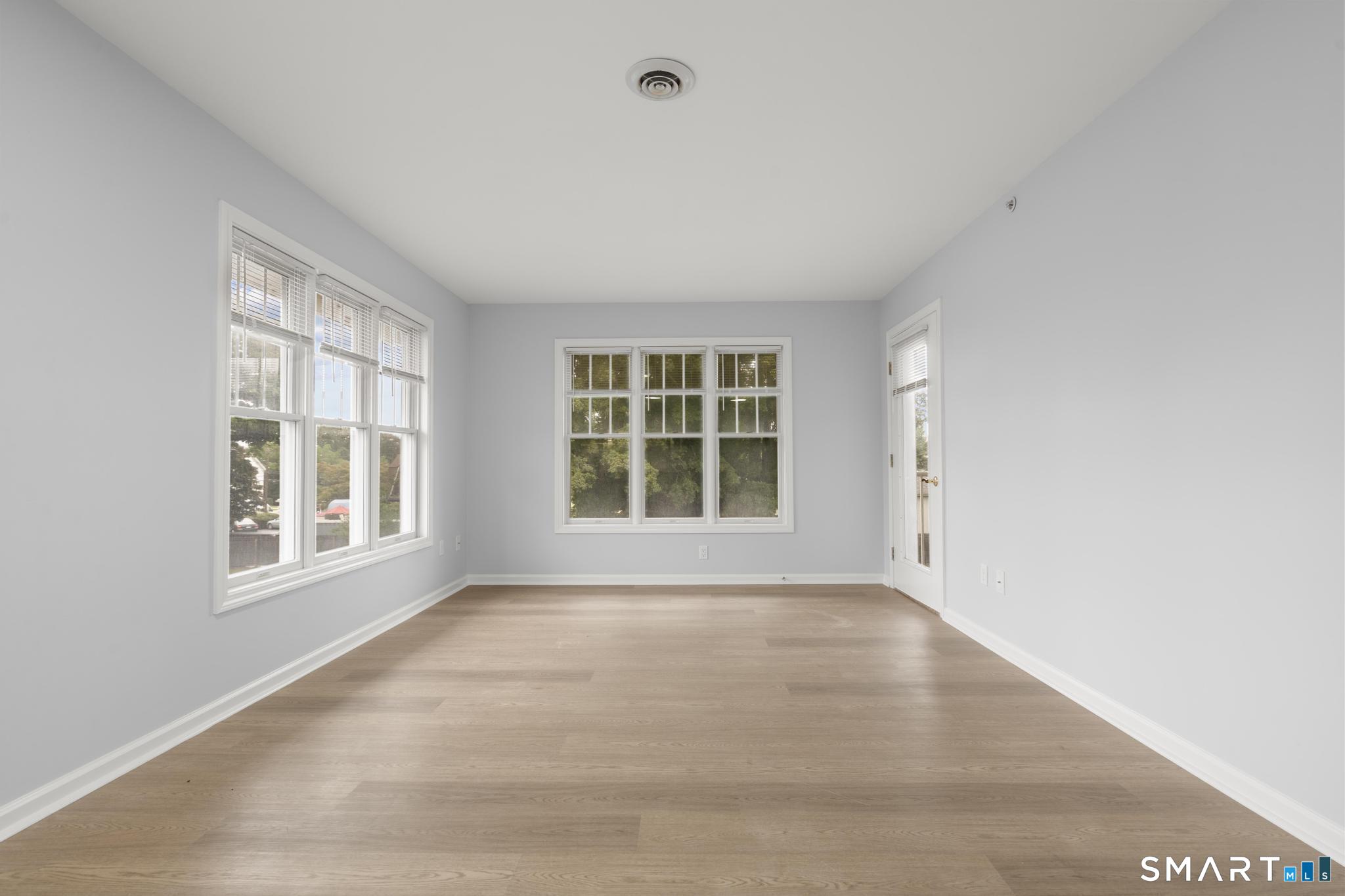 468 Main Street Unit: 319