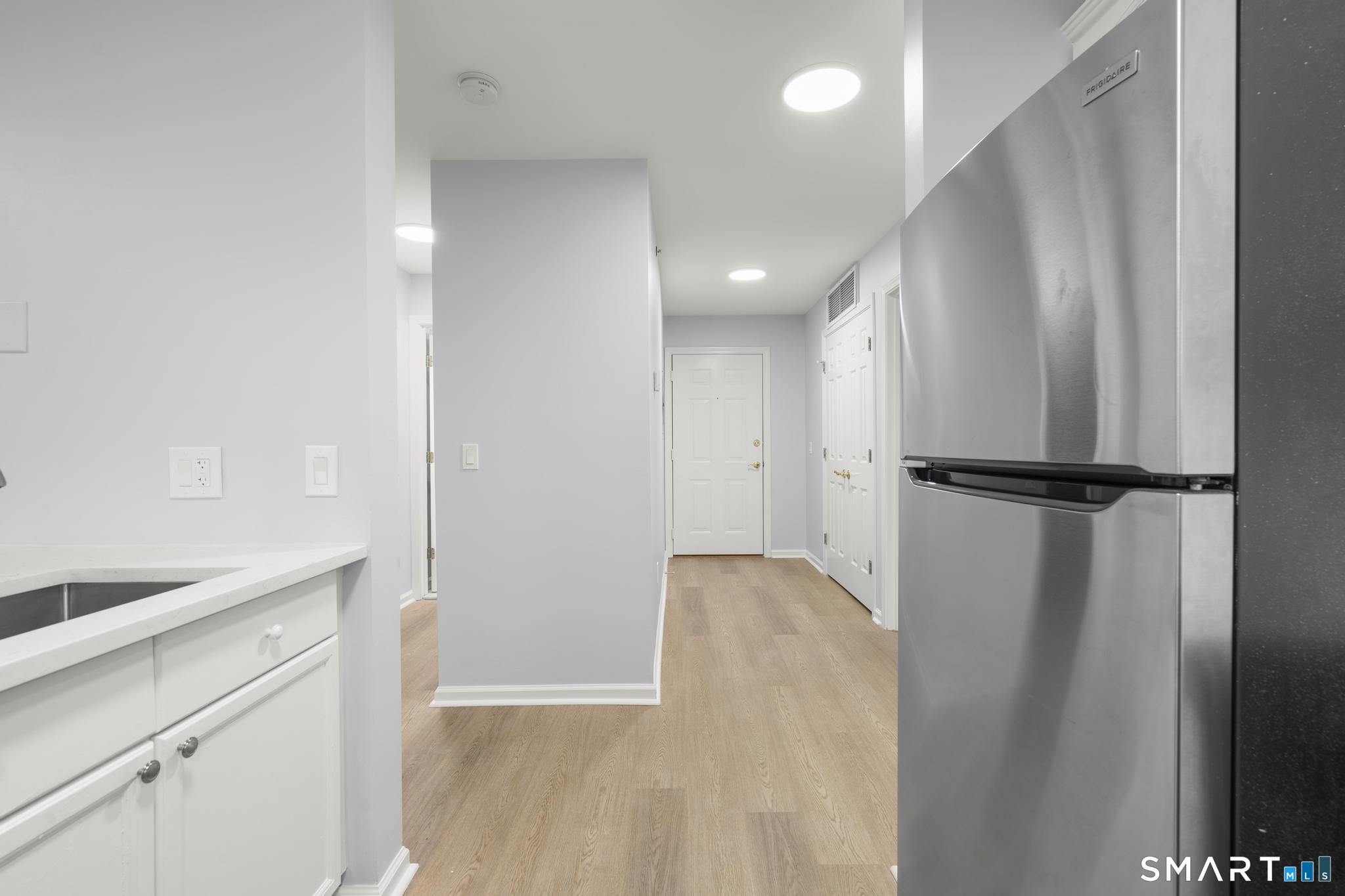 468 Main Street Unit: 319