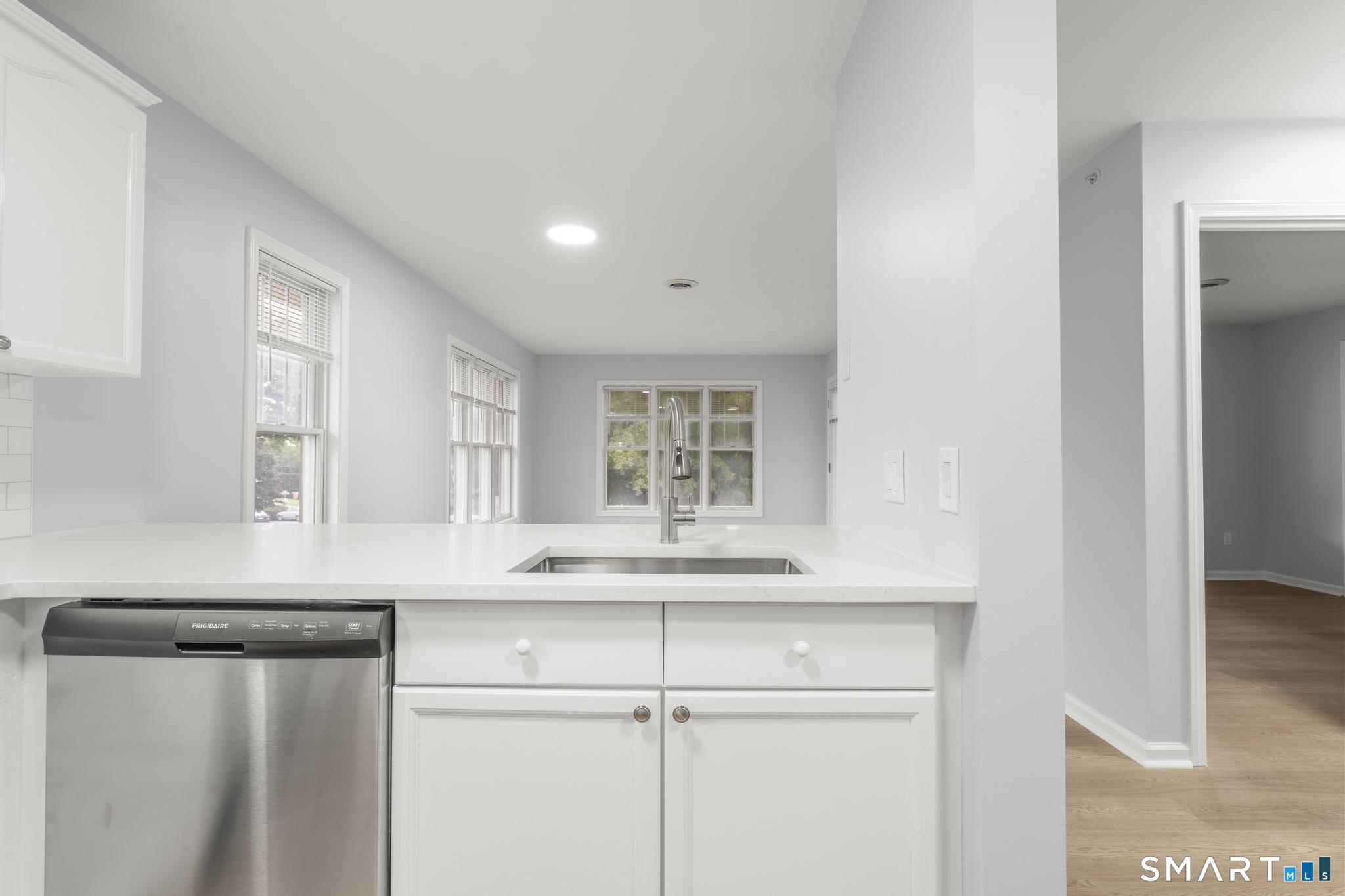 468 Main Street Unit: 319