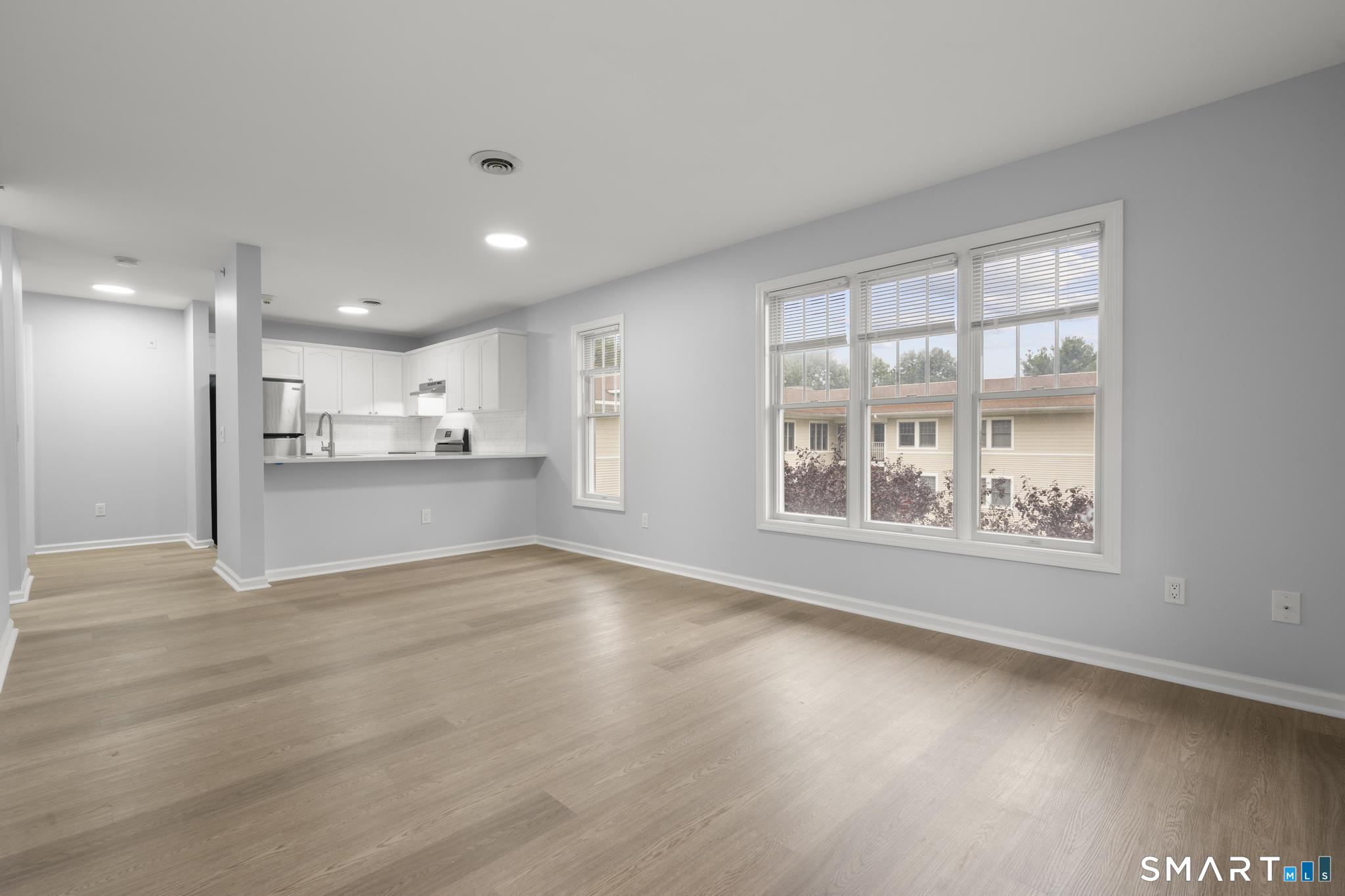 468 Main Street Unit: 319