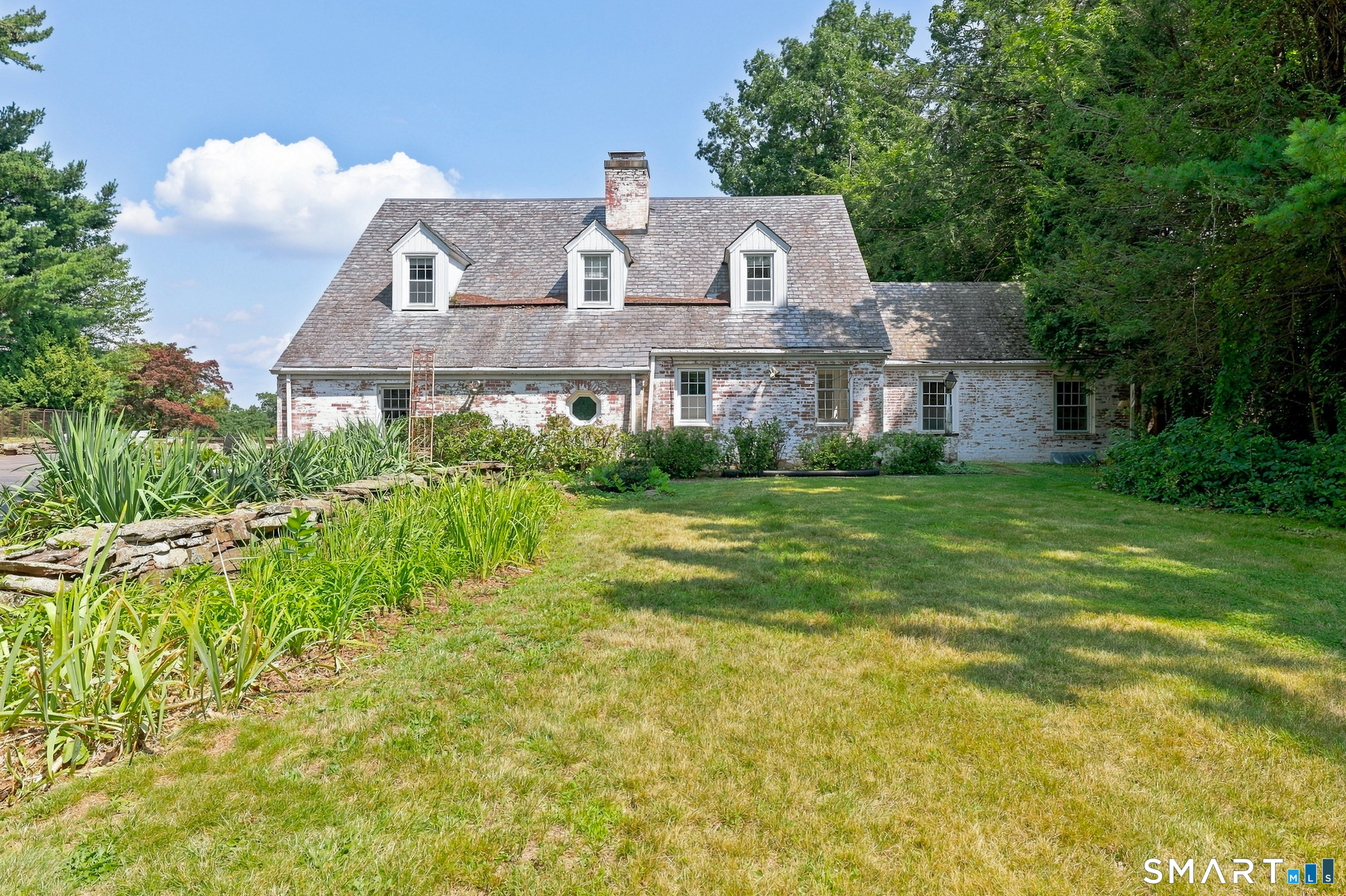 54 Ferncliff Drive