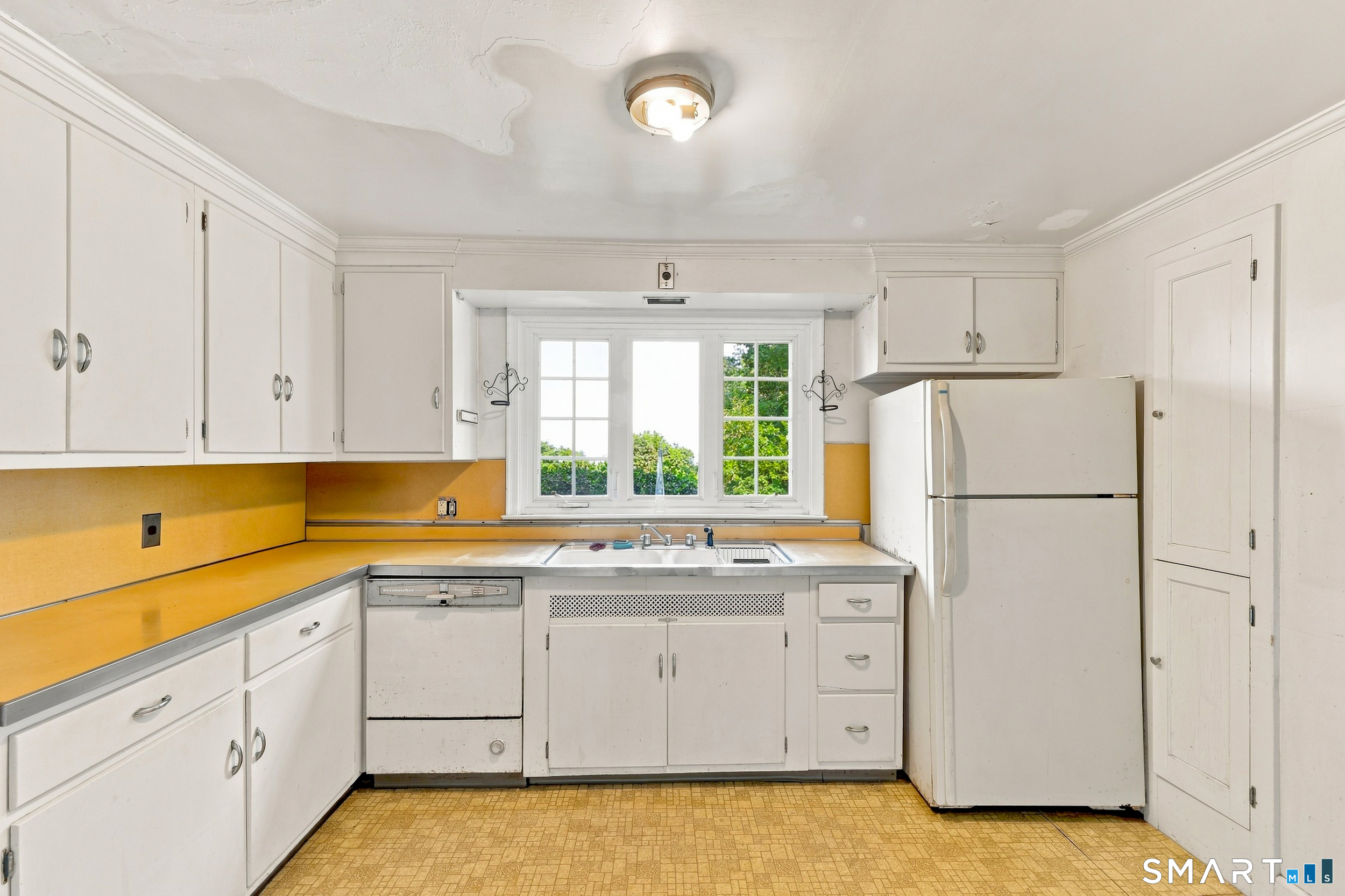 54 Ferncliff Drive