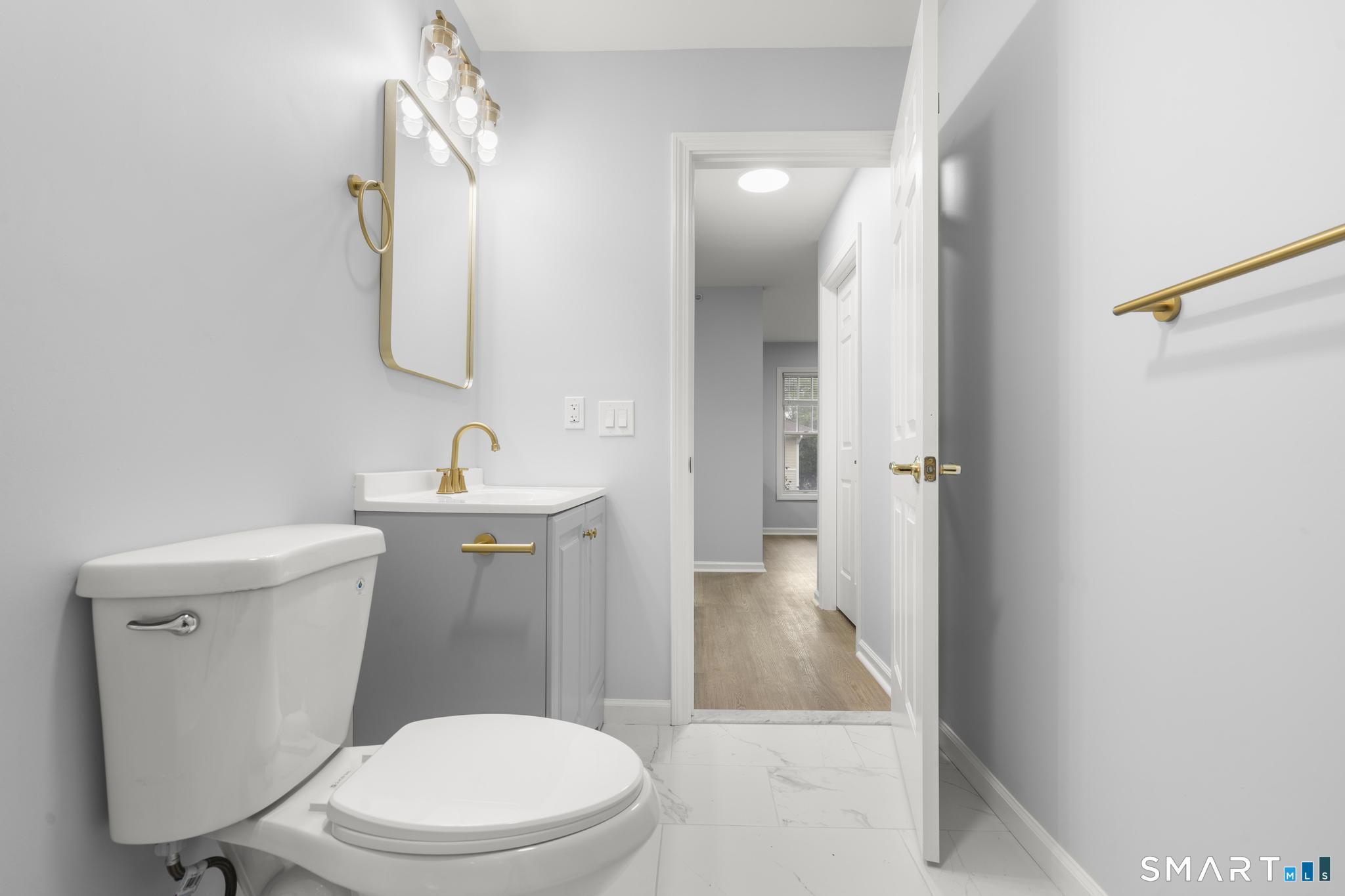 468 Main Street Unit: 204