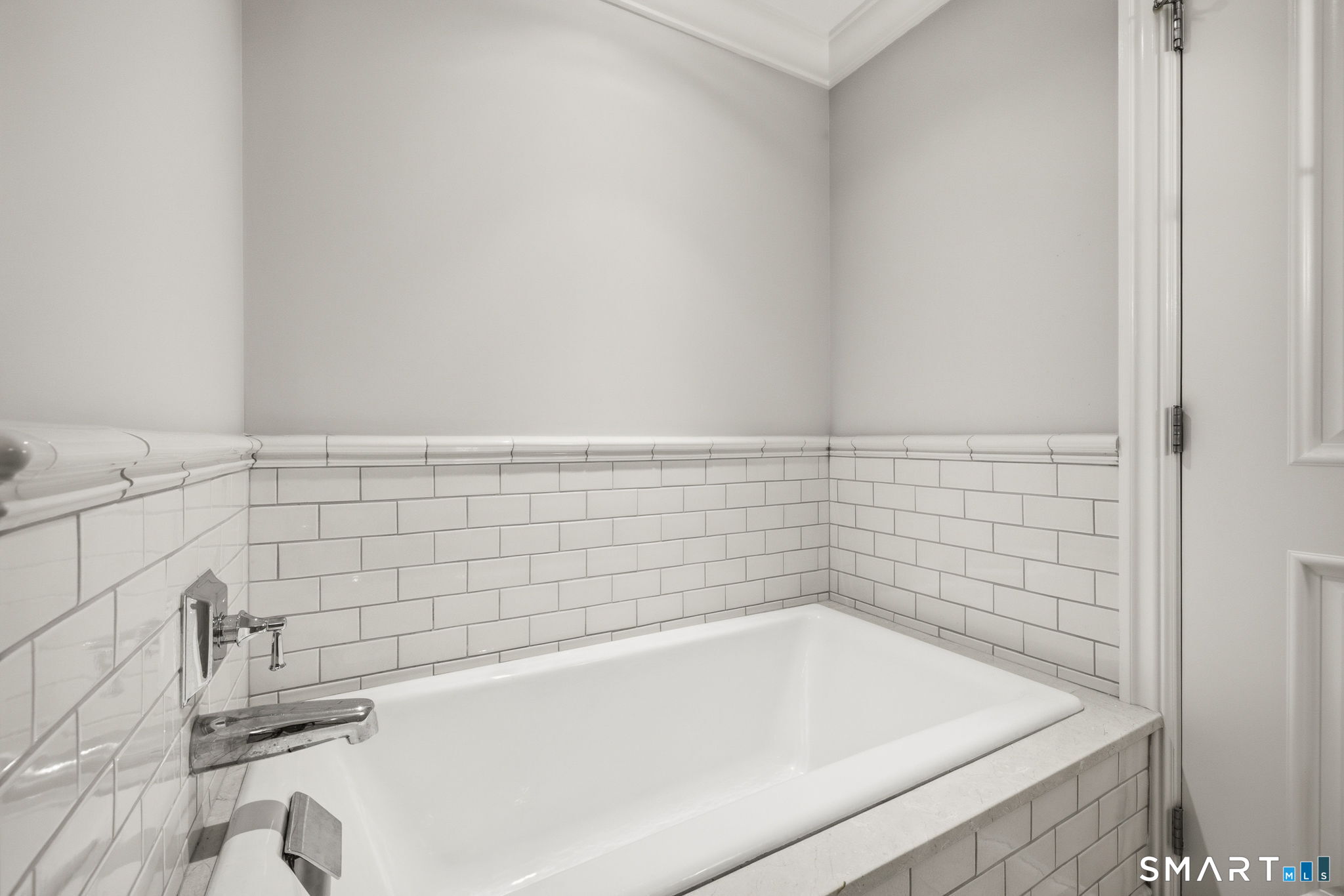 85 Memorial Road Unit: 411