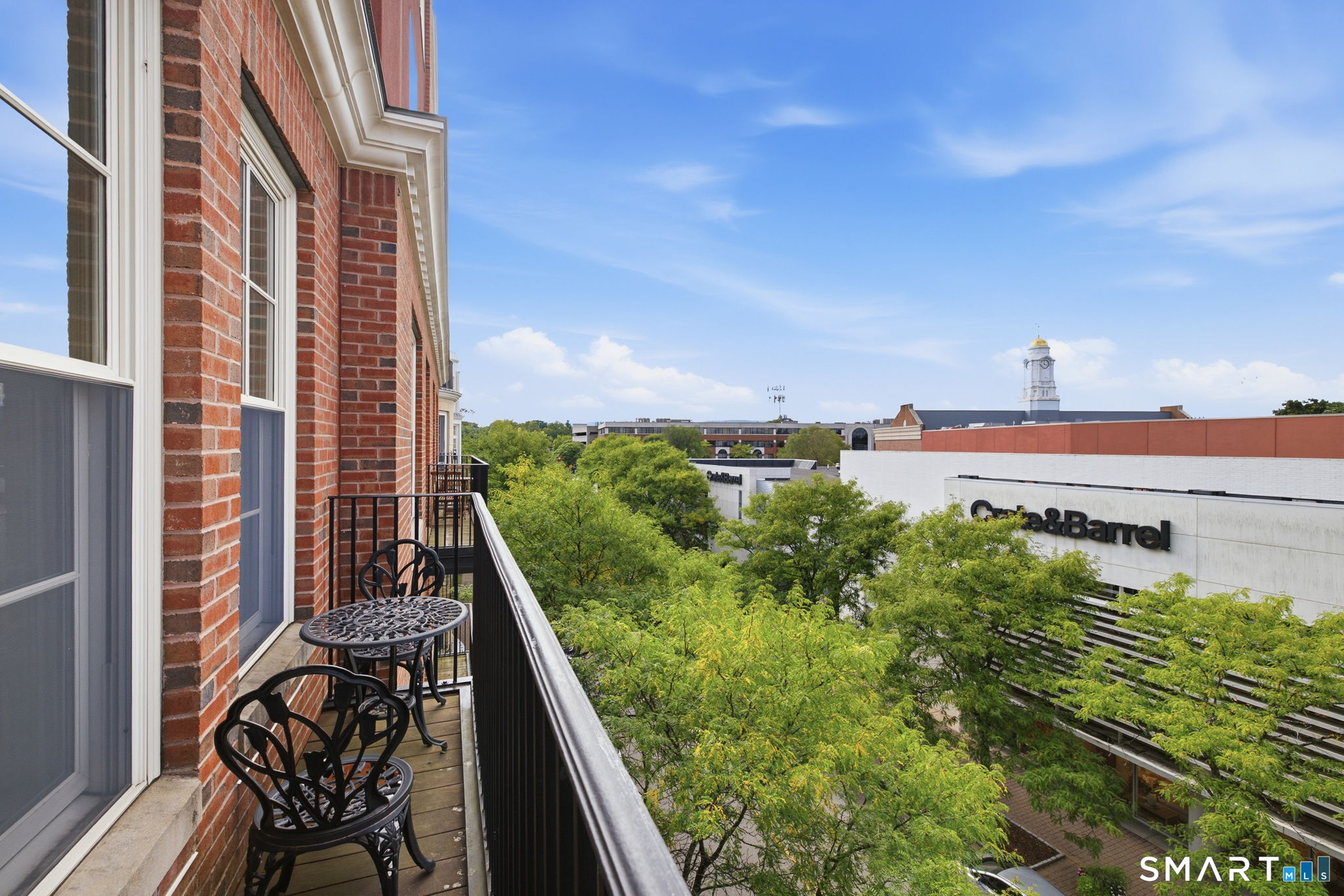 85 Memorial Road Unit: 411