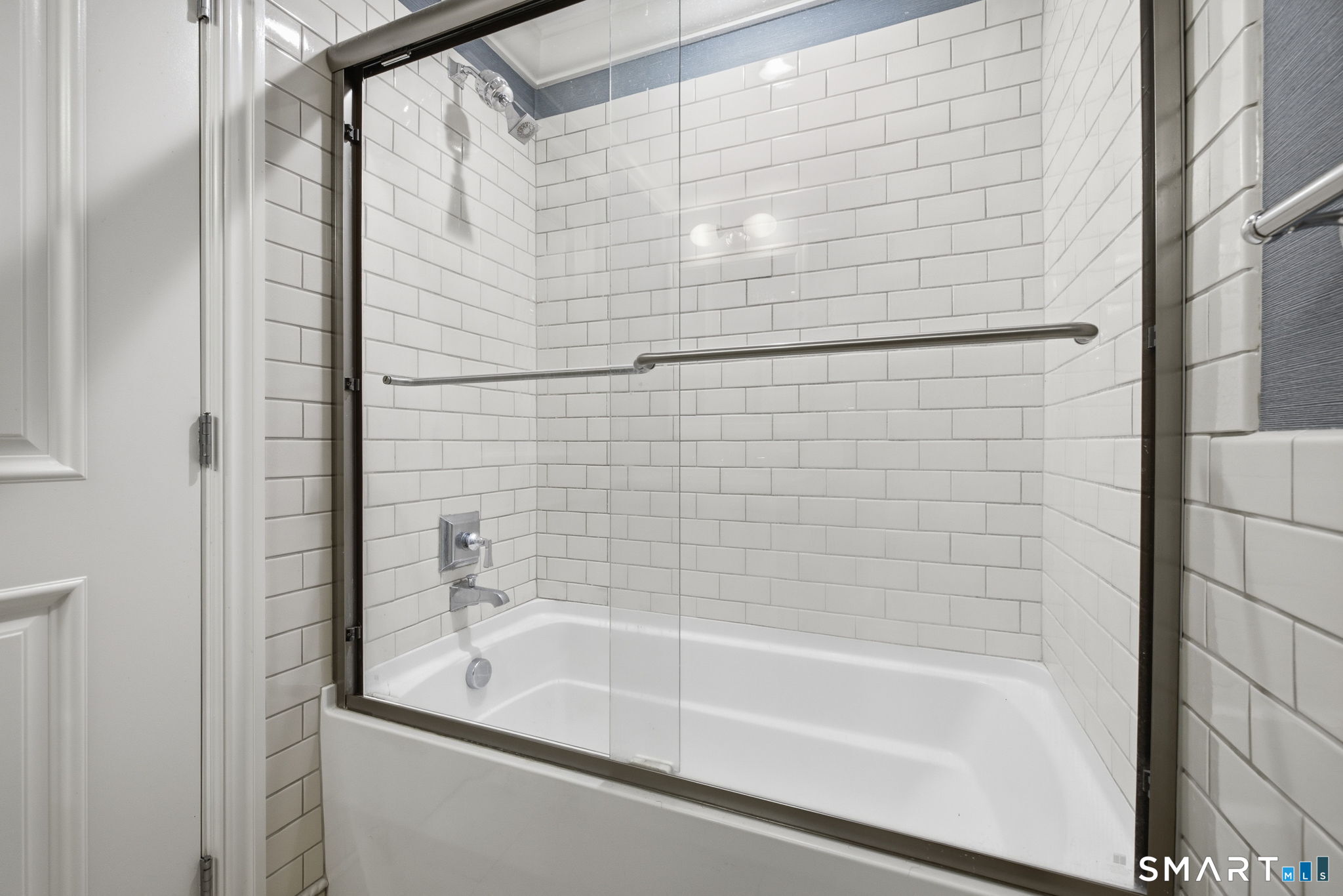 85 Memorial Road Unit: 411