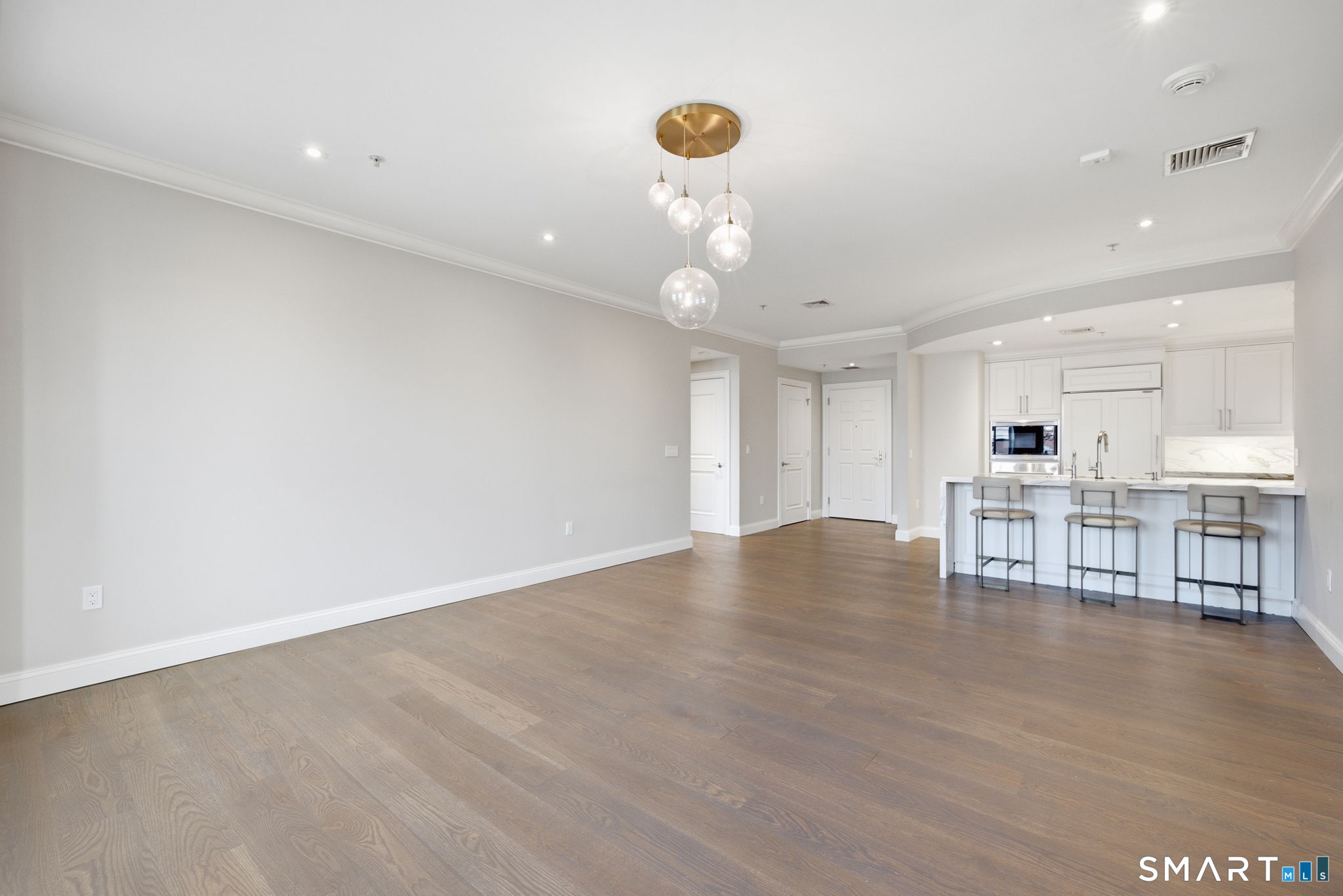 85 Memorial Road Unit: 411