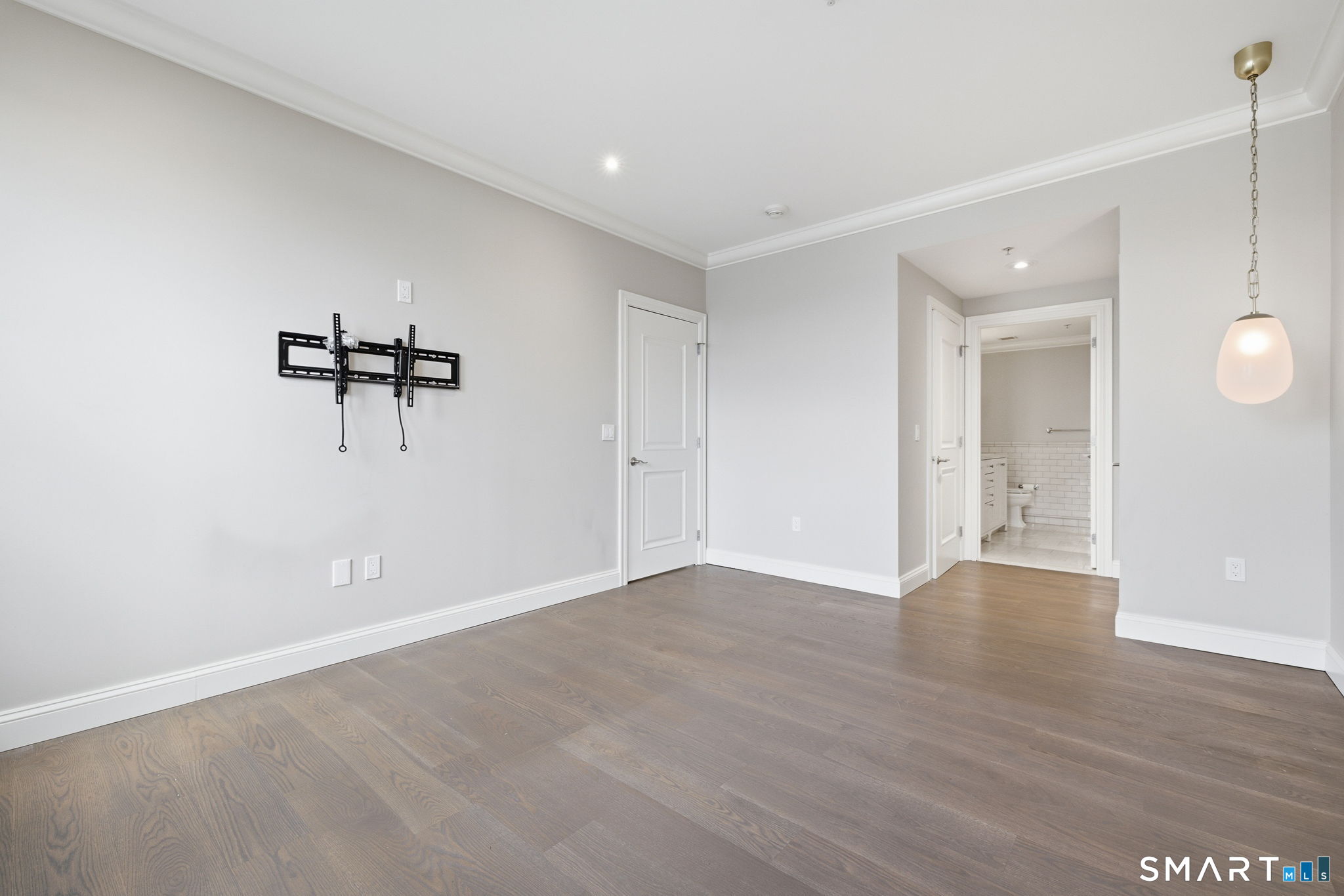 85 Memorial Road Unit: 411