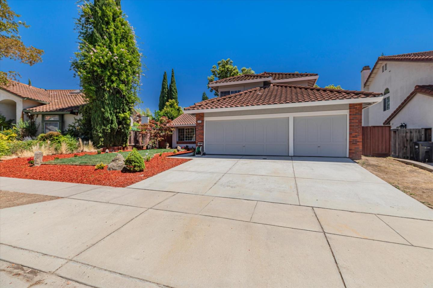 2116 Blue Ridge DR