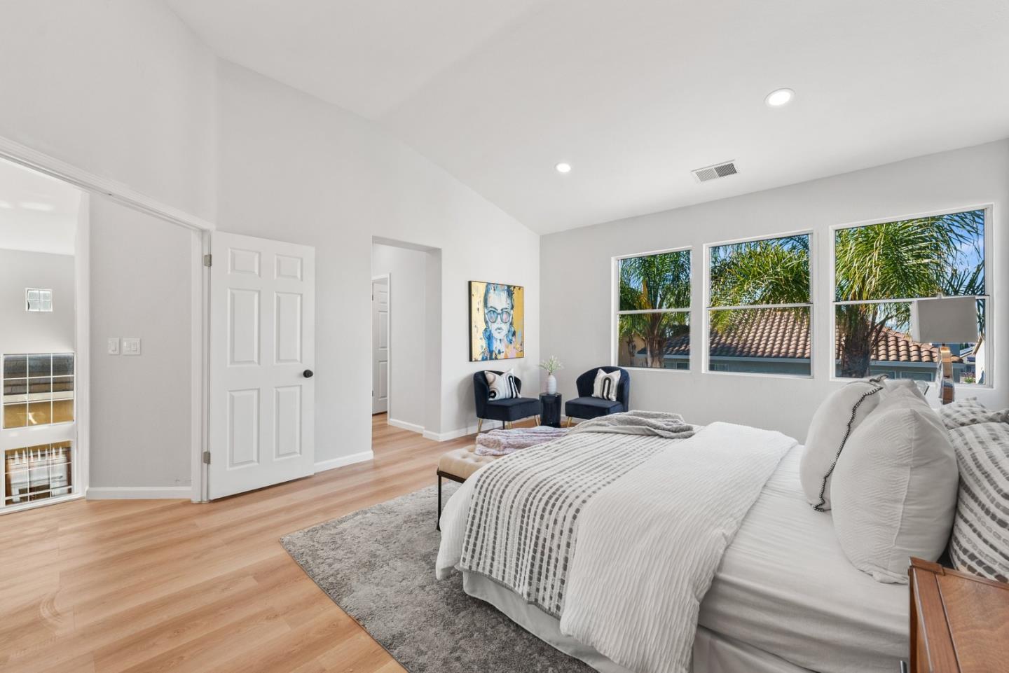 4033 Emerald Isle Lane