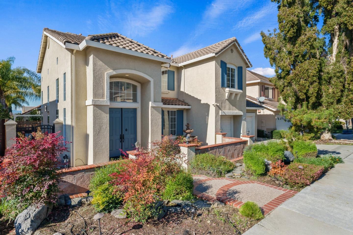 4033 Emerald Isle Lane