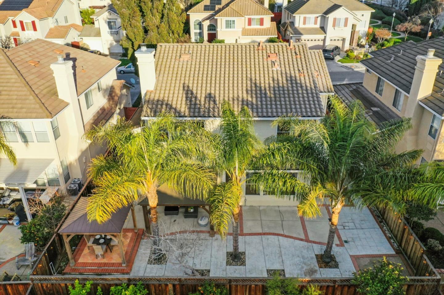 4033 Emerald Isle Lane