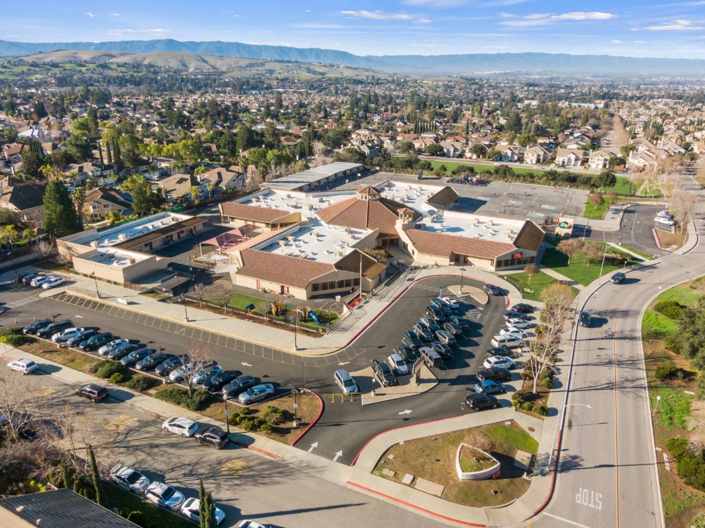 4033 Emerald Isle Lane