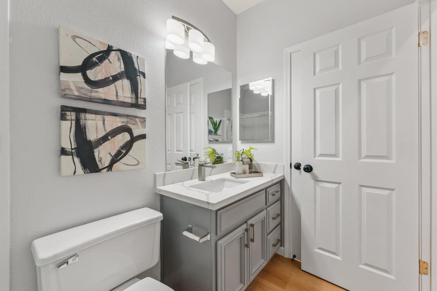 4033 Emerald Isle Lane