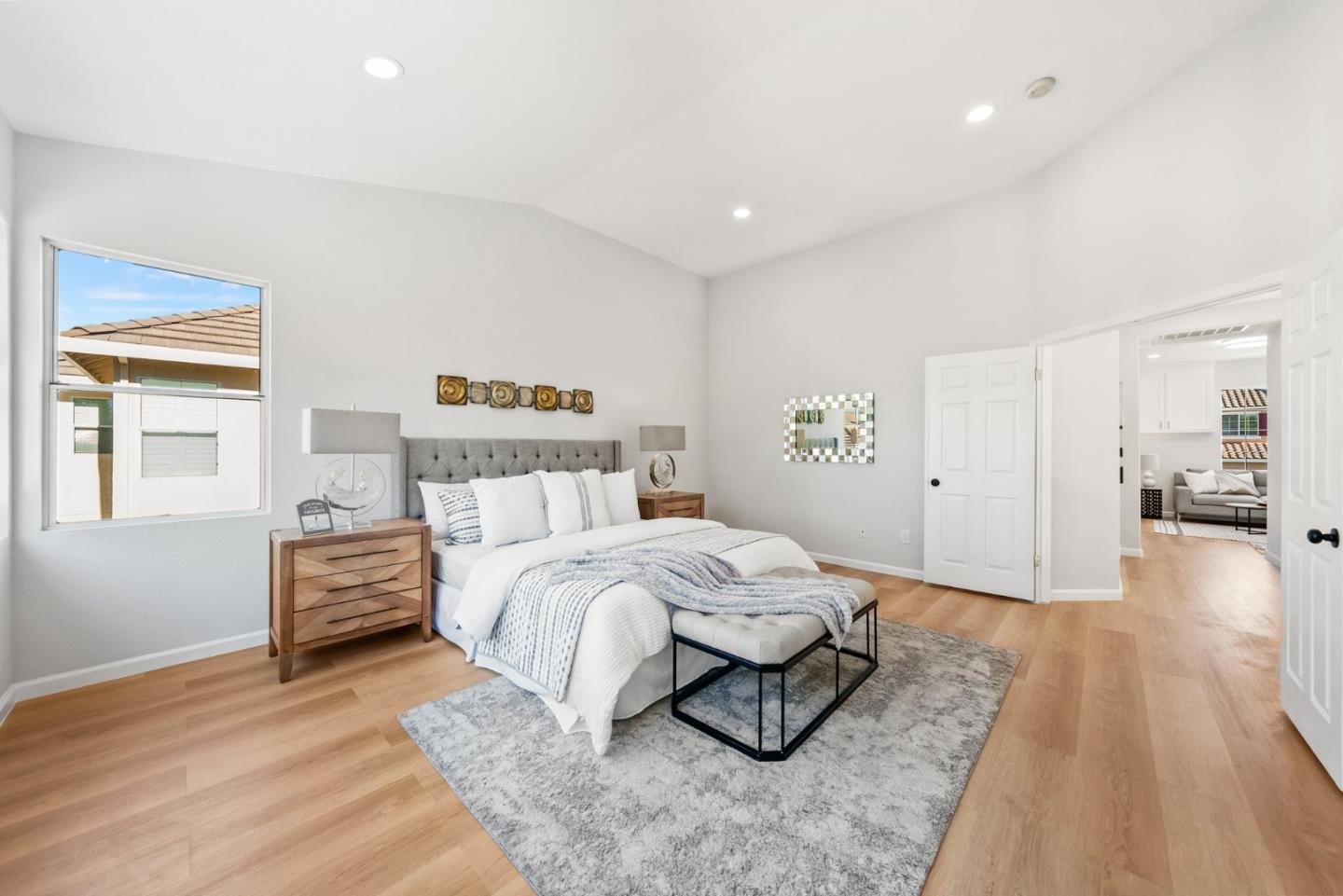 4033 Emerald Isle Lane