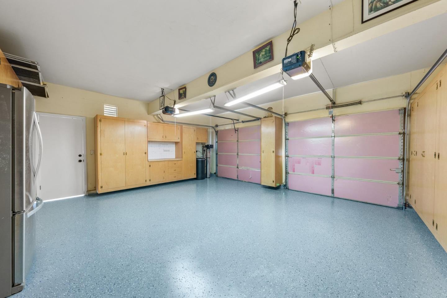 4033 Emerald Isle Lane