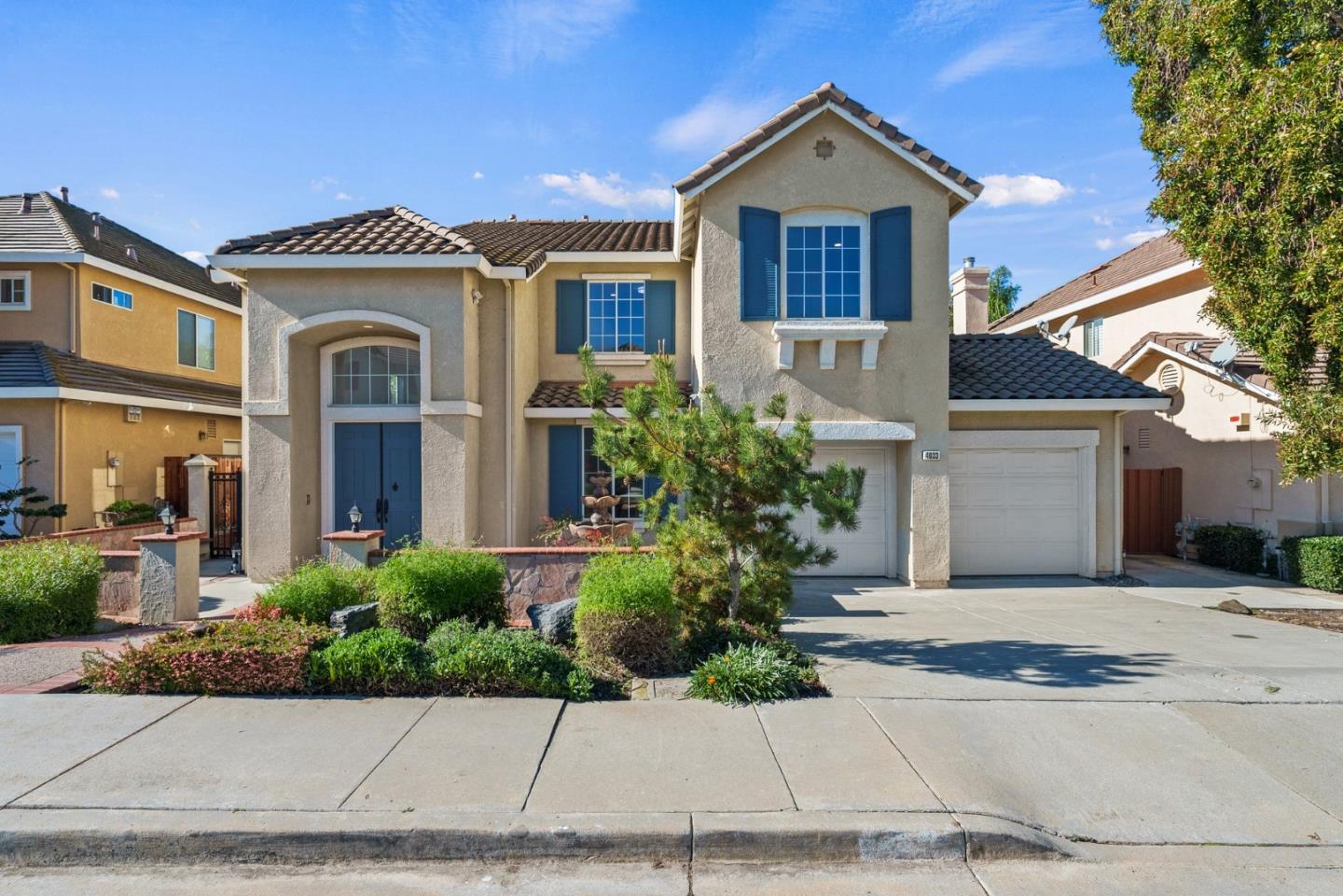 4033 Emerald Isle Lane