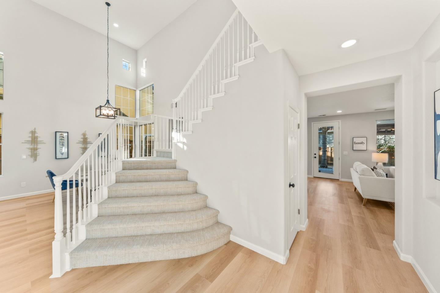 4033 Emerald Isle Lane