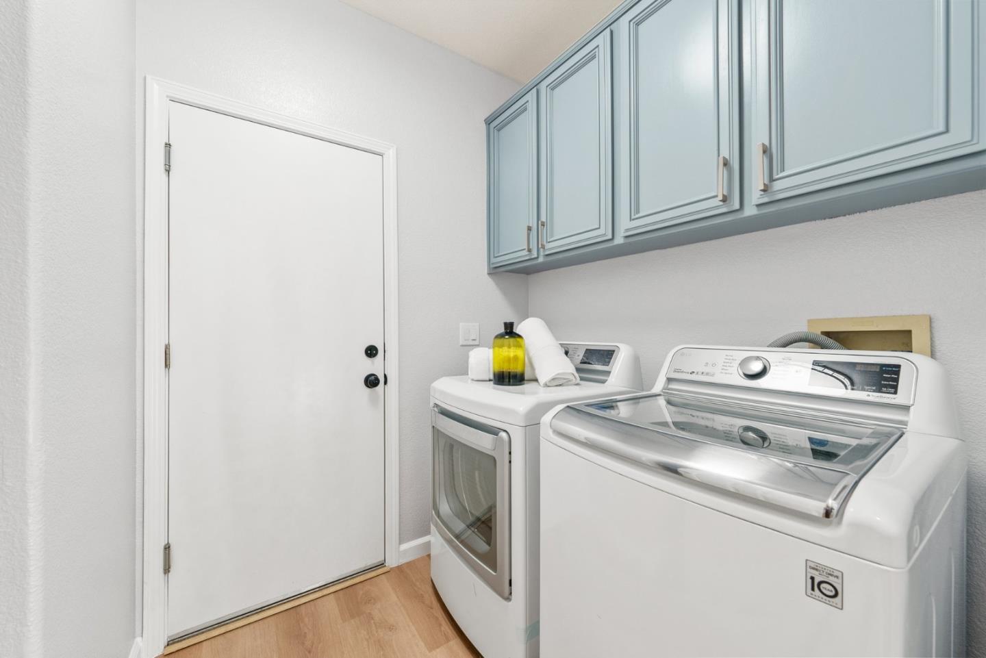 4033 Emerald Isle Lane