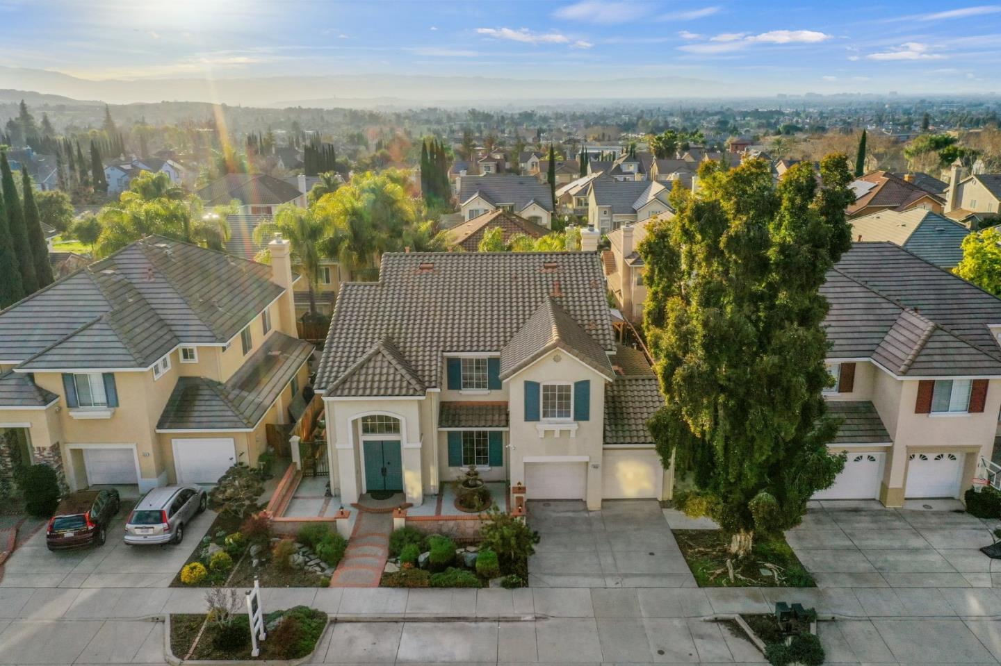 4033 Emerald Isle Lane