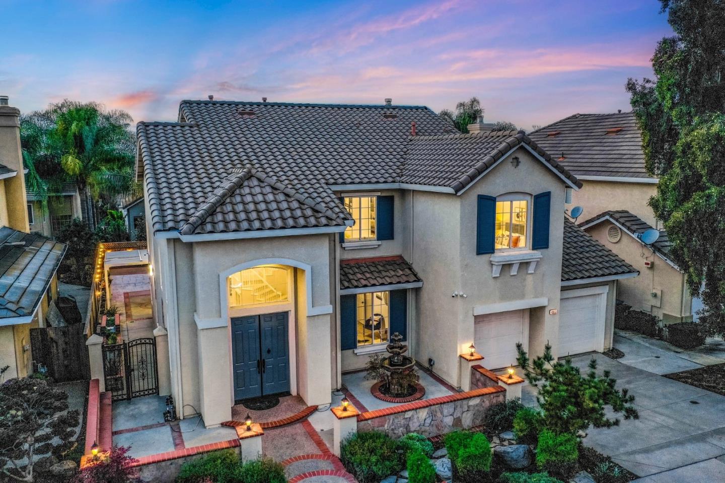 4033 Emerald Isle Lane