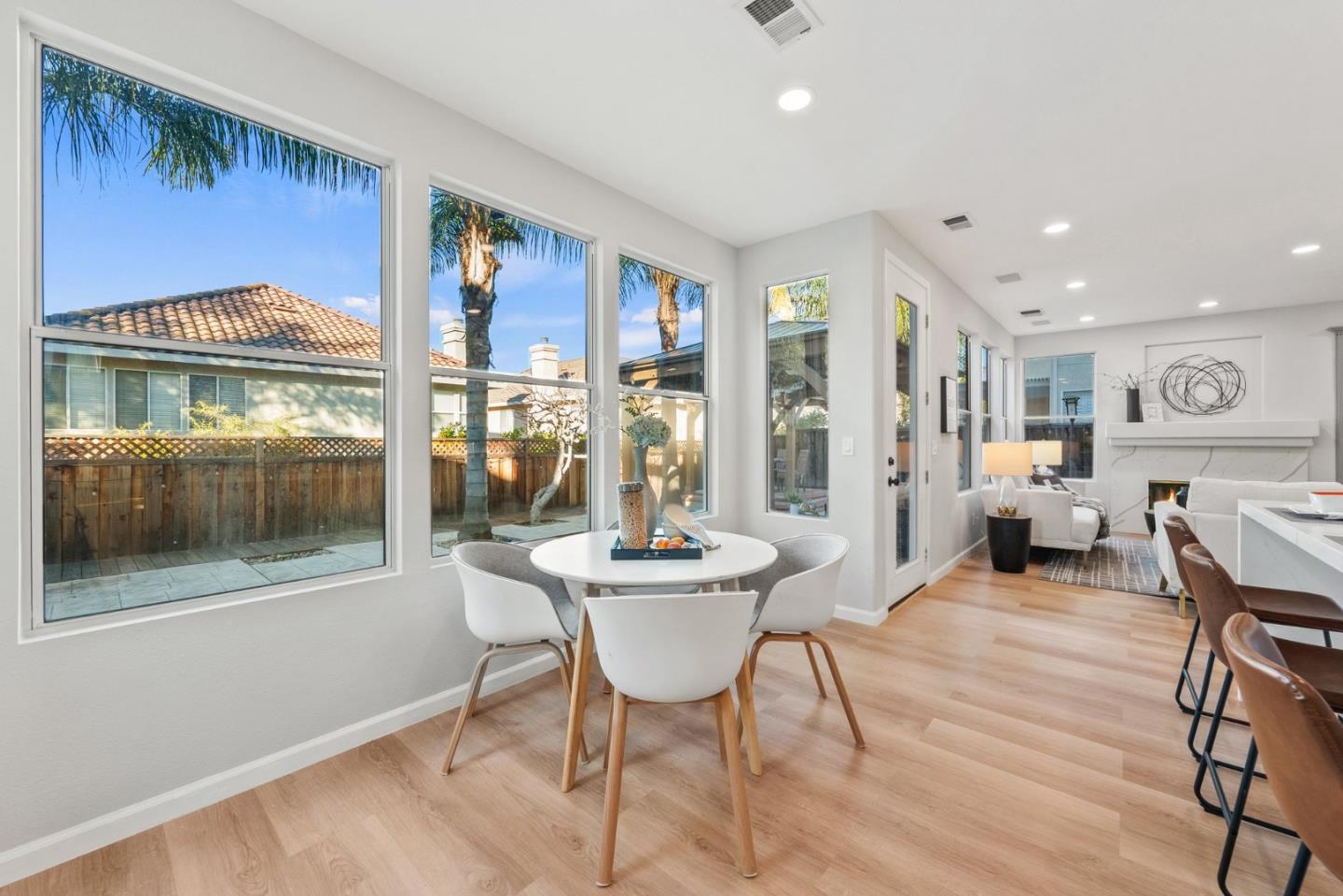 4033 Emerald Isle Lane