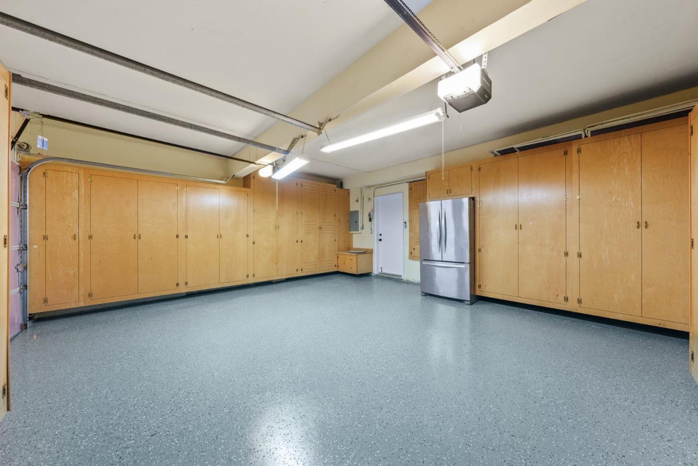 4033 Emerald Isle Lane