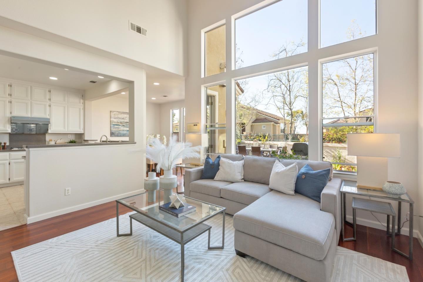 1114 Mallard Ridge CIR