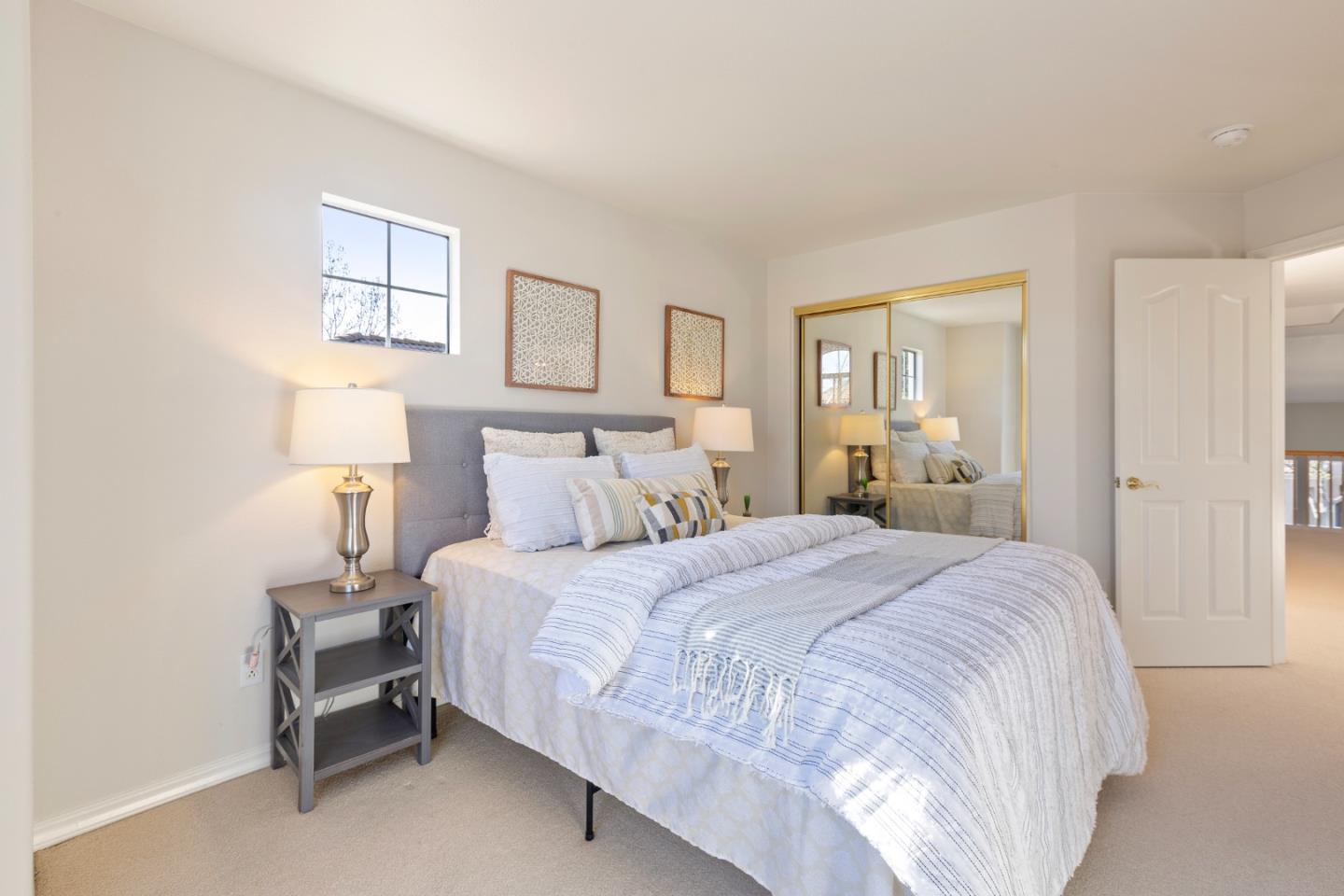 1114 Mallard Ridge CIR