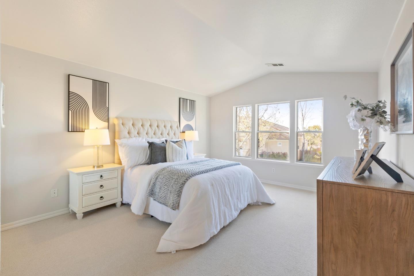 1114 Mallard Ridge CIR