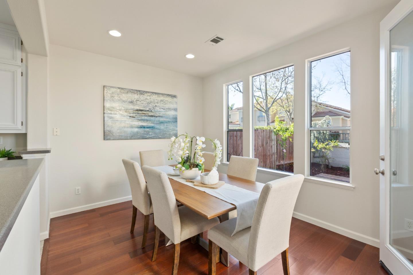 1114 Mallard Ridge CIR