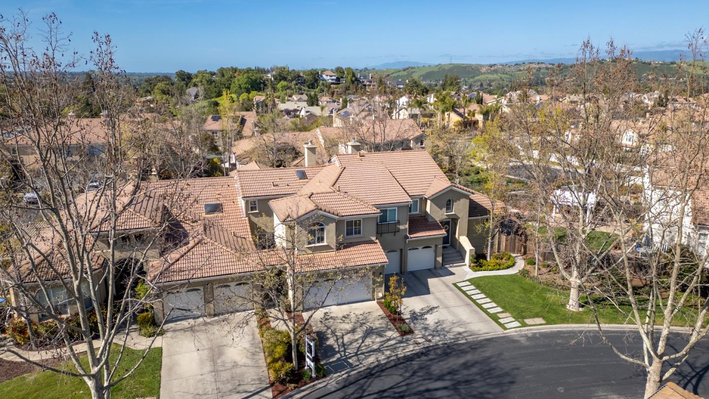 1114 Mallard Ridge CIR